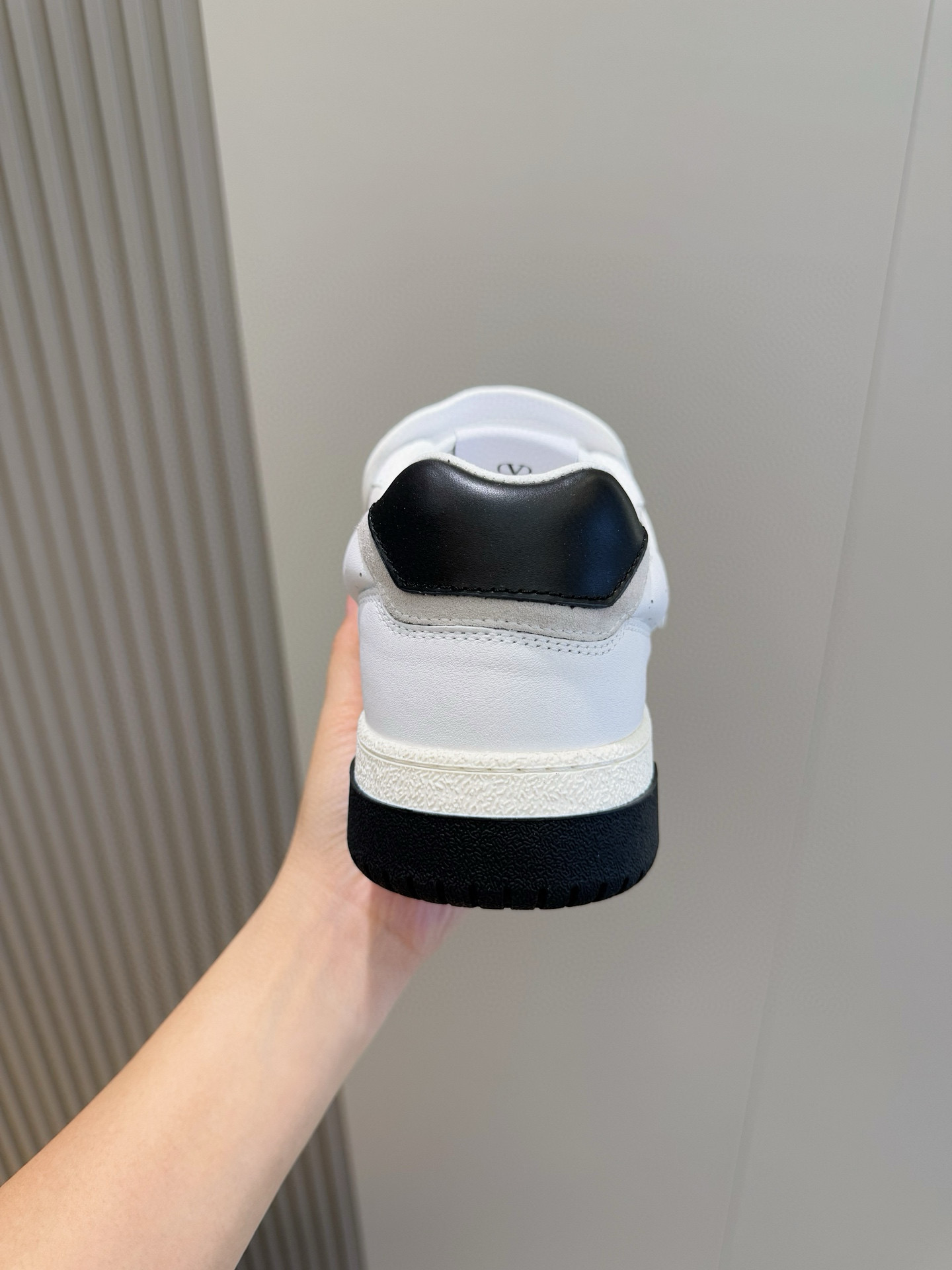 Valentino Couple Sneakers L-s