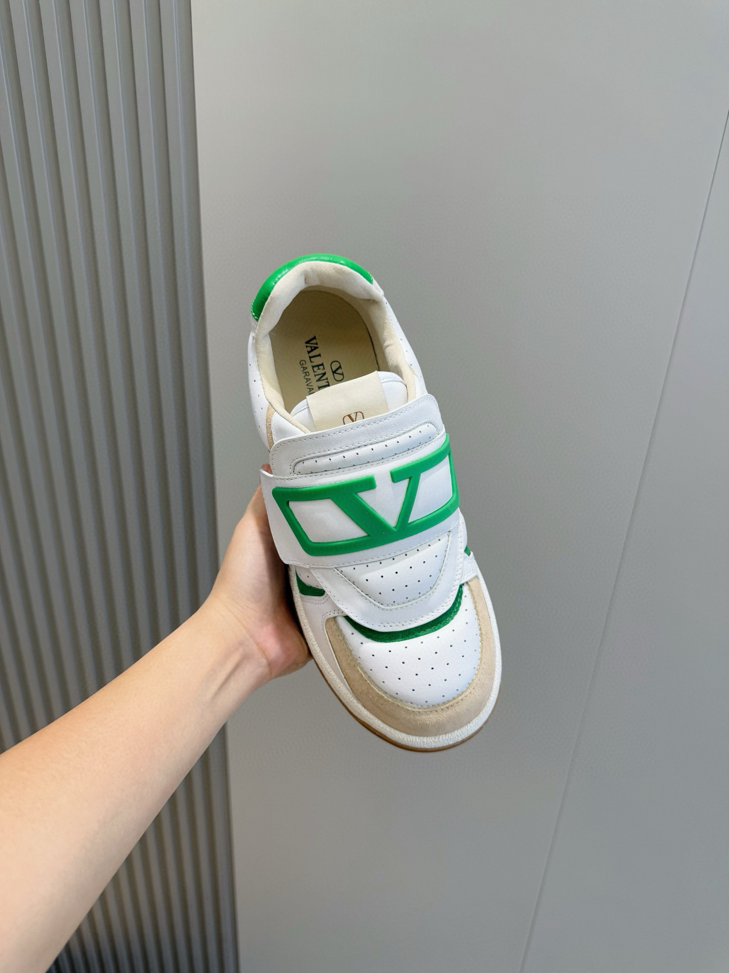 Valentino Couple Sneakers L-s