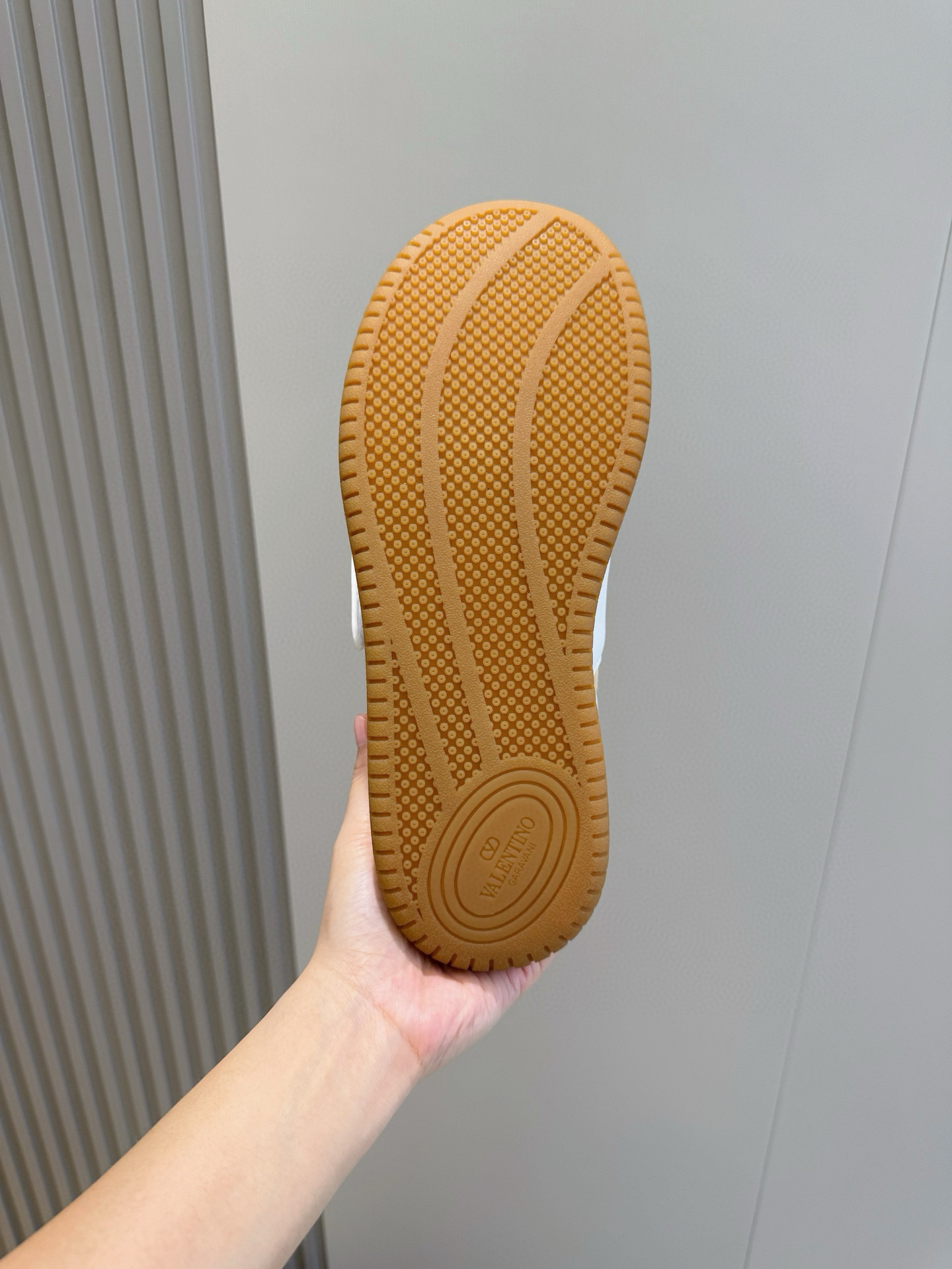 Valentino Couple Sneakers L-s