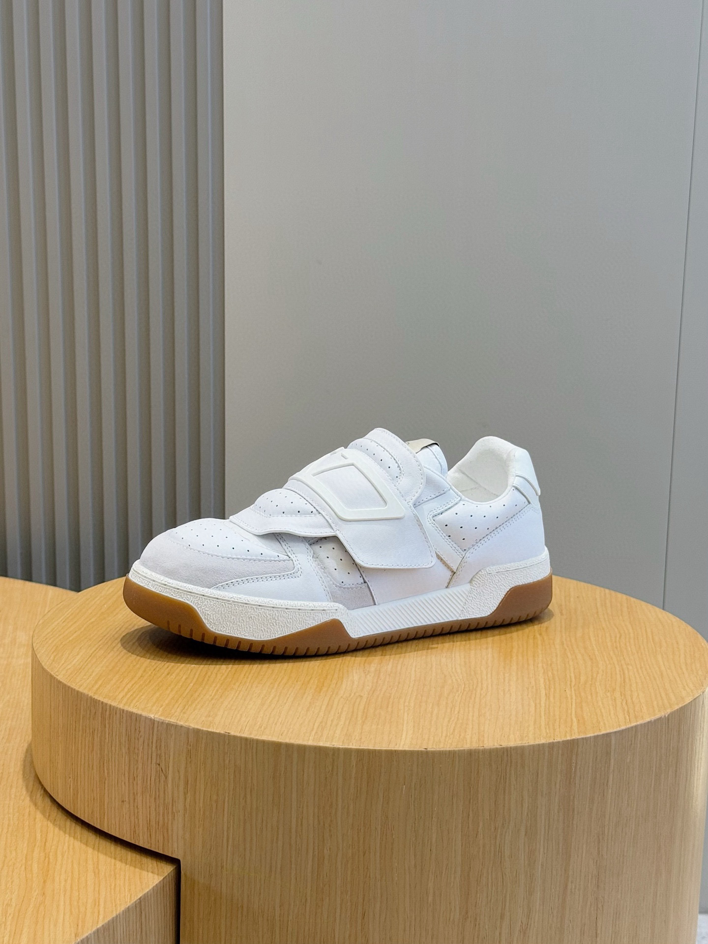 Valentino Couple Sneakers L-s