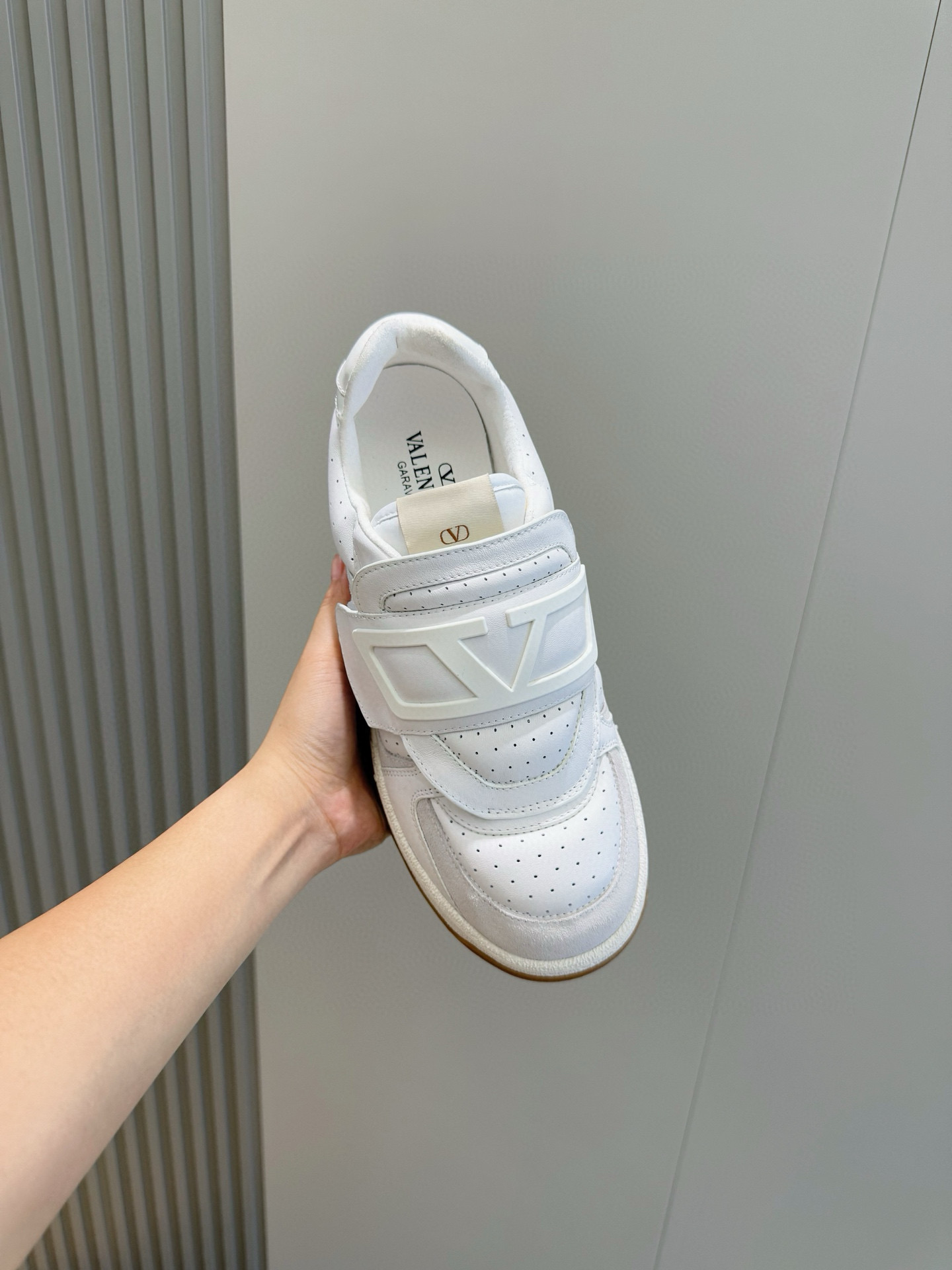 Valentino Couple Sneakers L-s