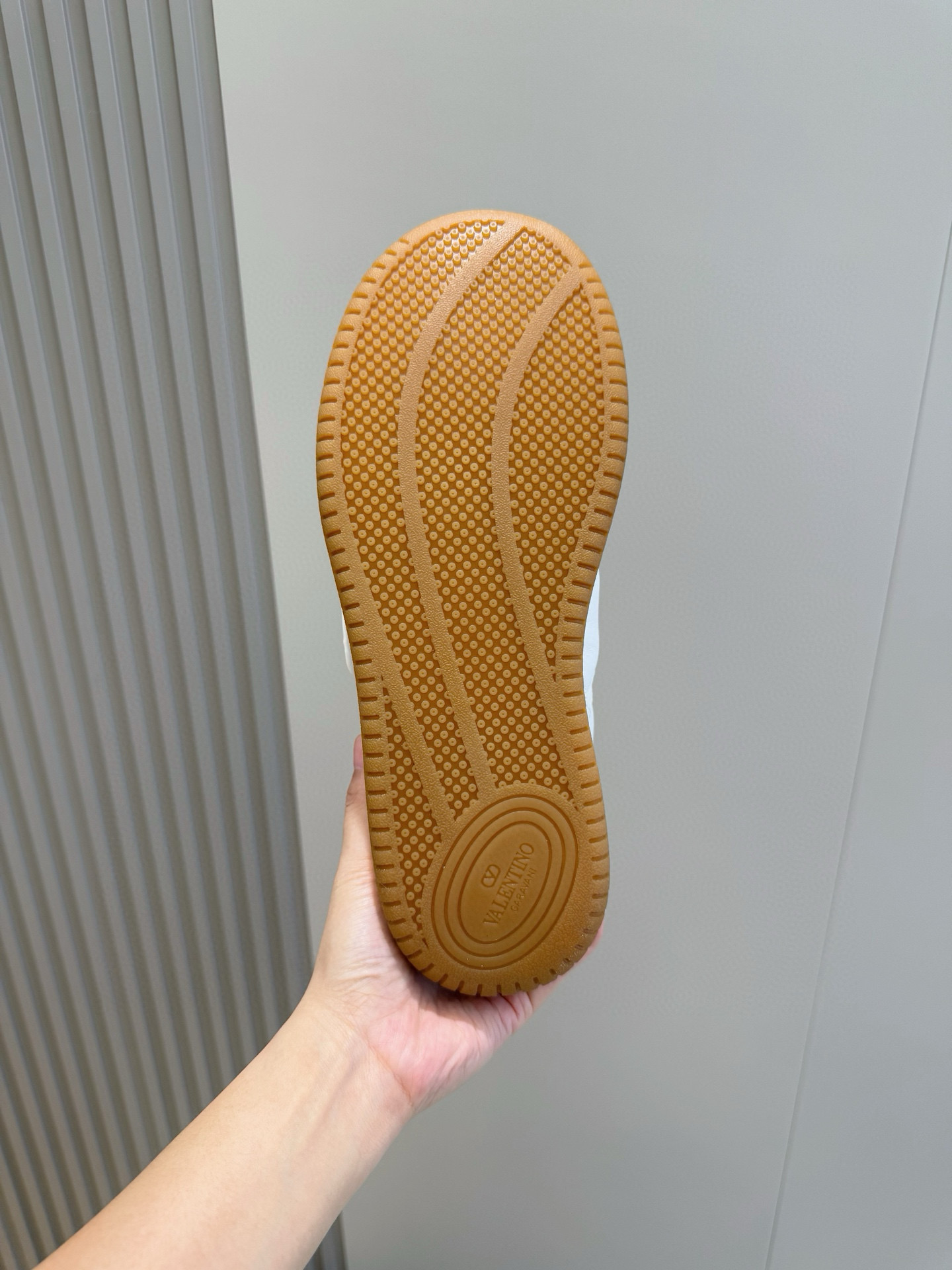 Valentino Couple Sneakers L-s