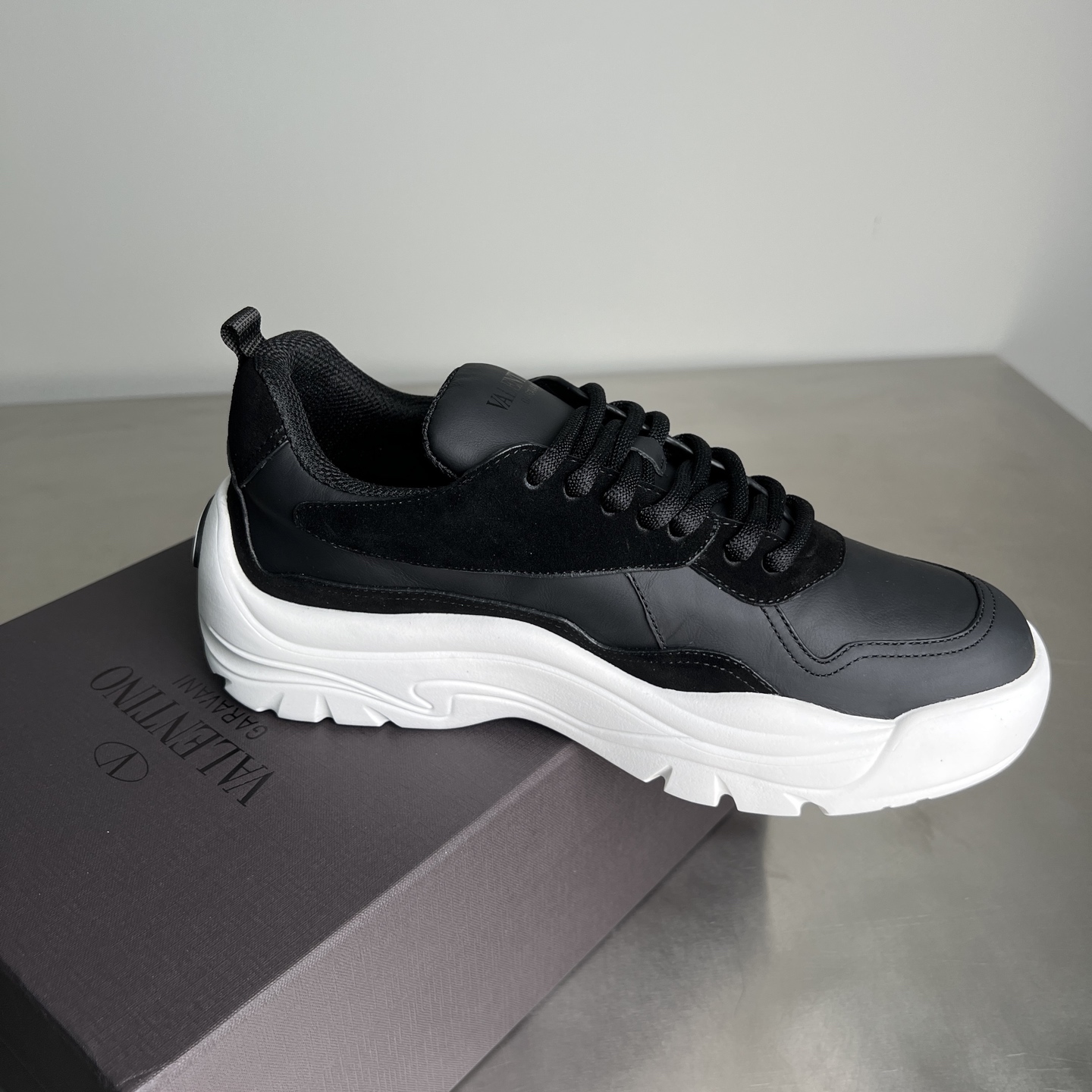 Valentino Male Sneakers Breathable M-l