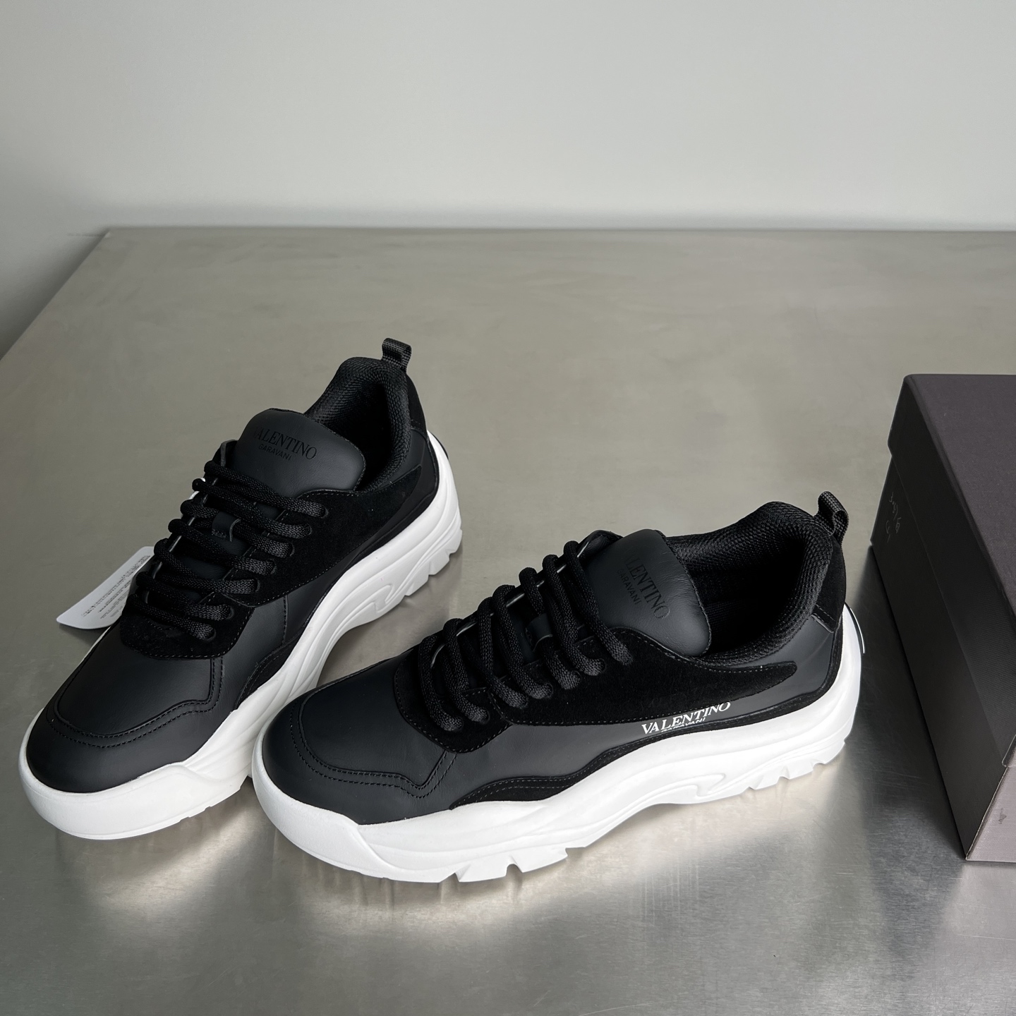 Valentino Male Sneakers Breathable M-l