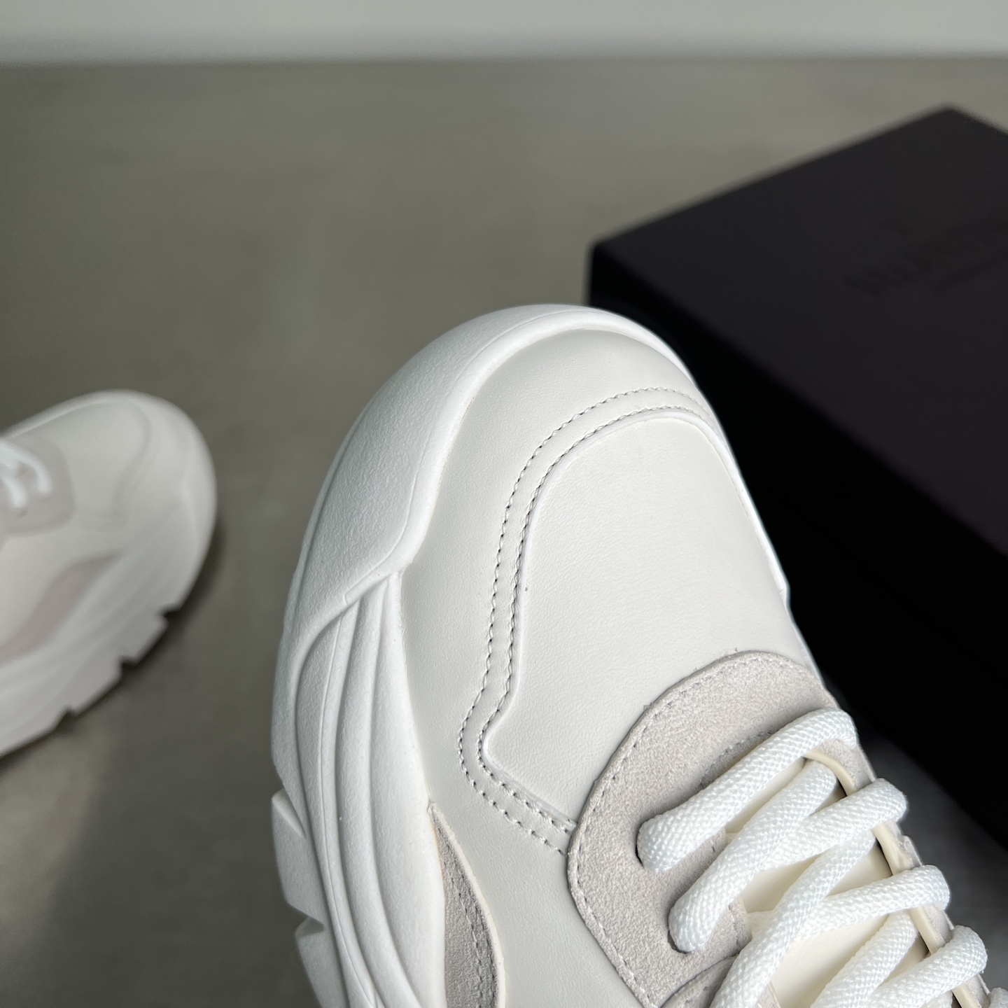 Valentino Male Sneakers Breathable M-l