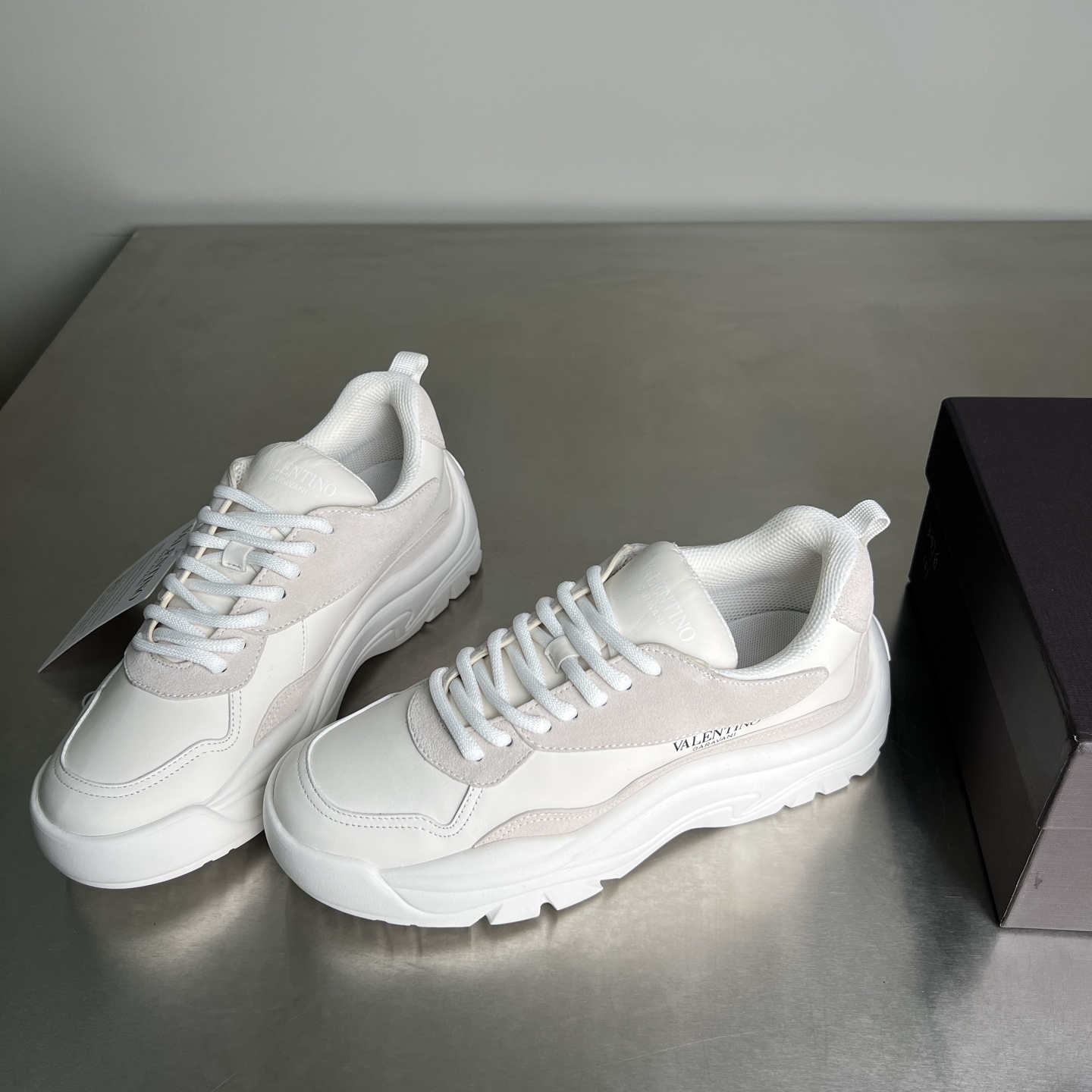 Valentino Male Sneakers Breathable M-l