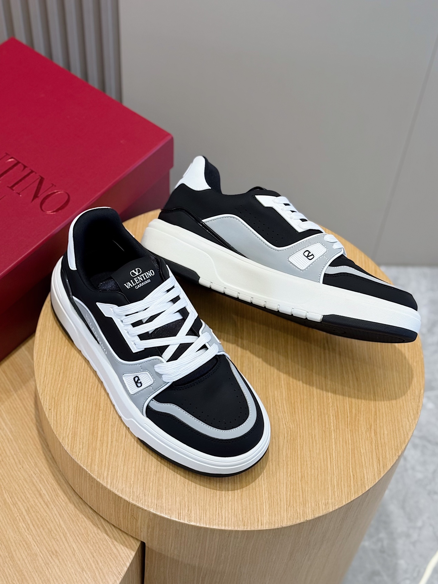 Male Sneakers L-s