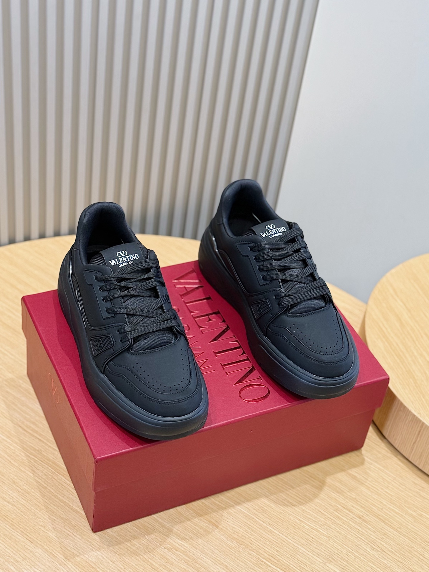 Male Sneakers L-s