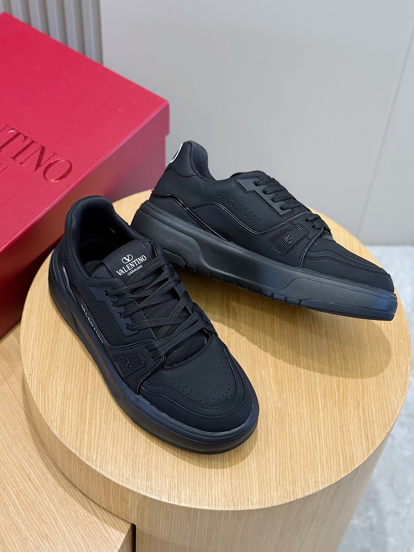 Male Sneakers L-s