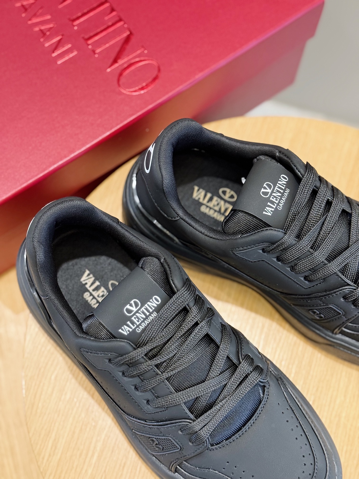 Male Sneakers L-s