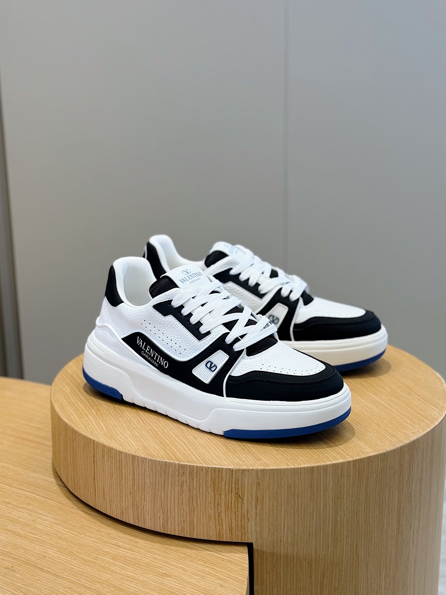 Male Sneakers L-s