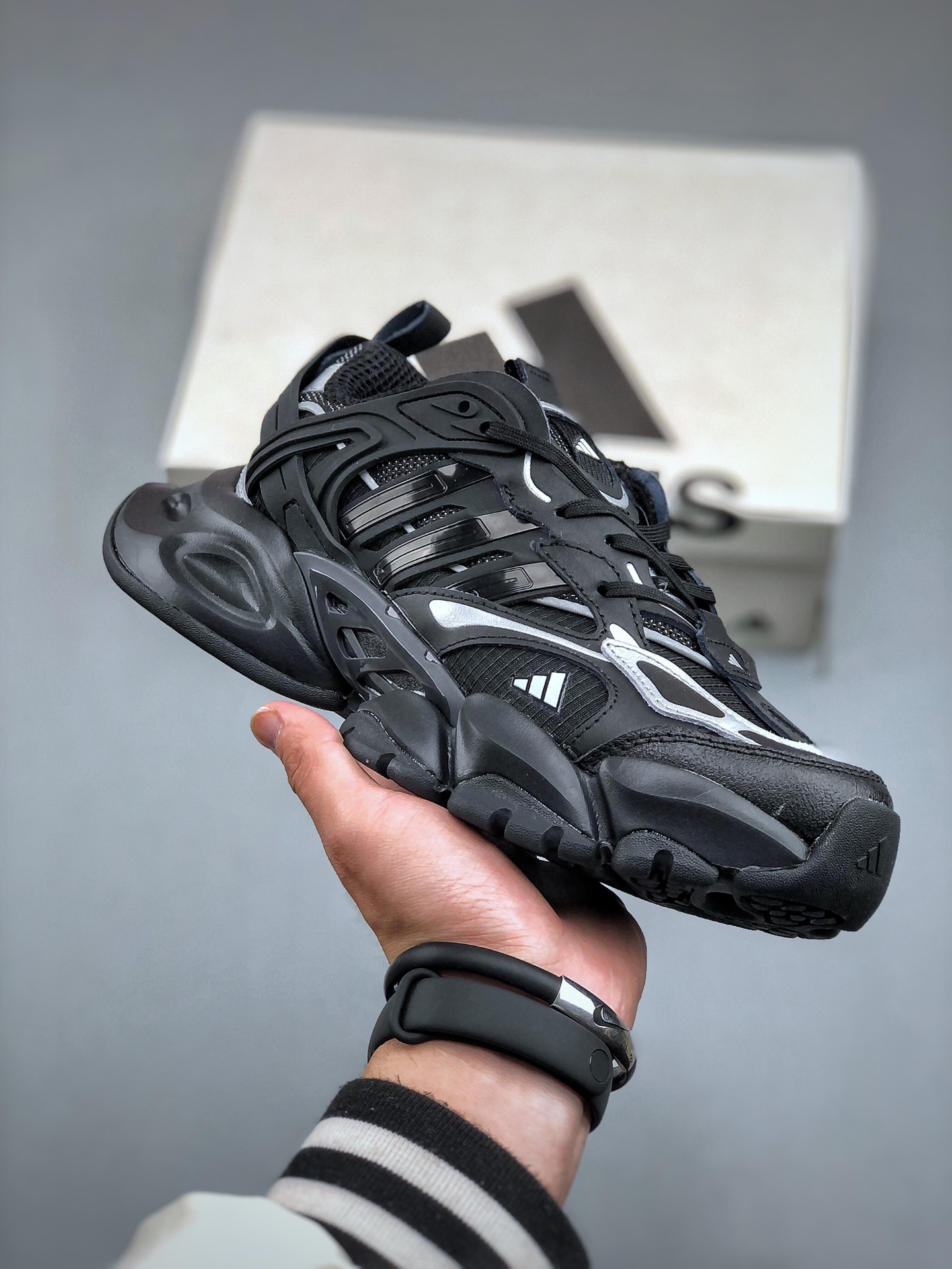 Basic Shoes L-xl