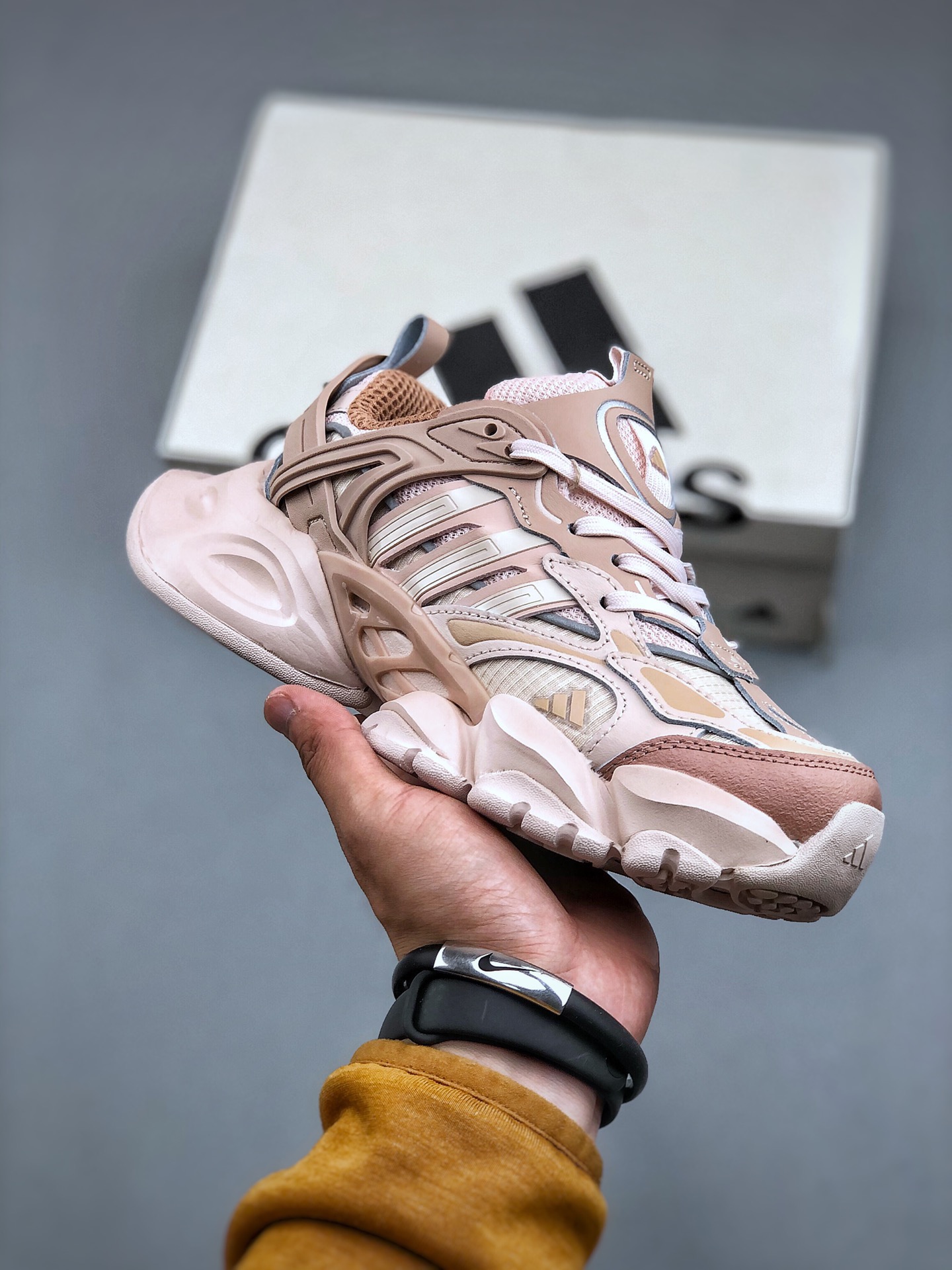 Basic Shoes L-xl