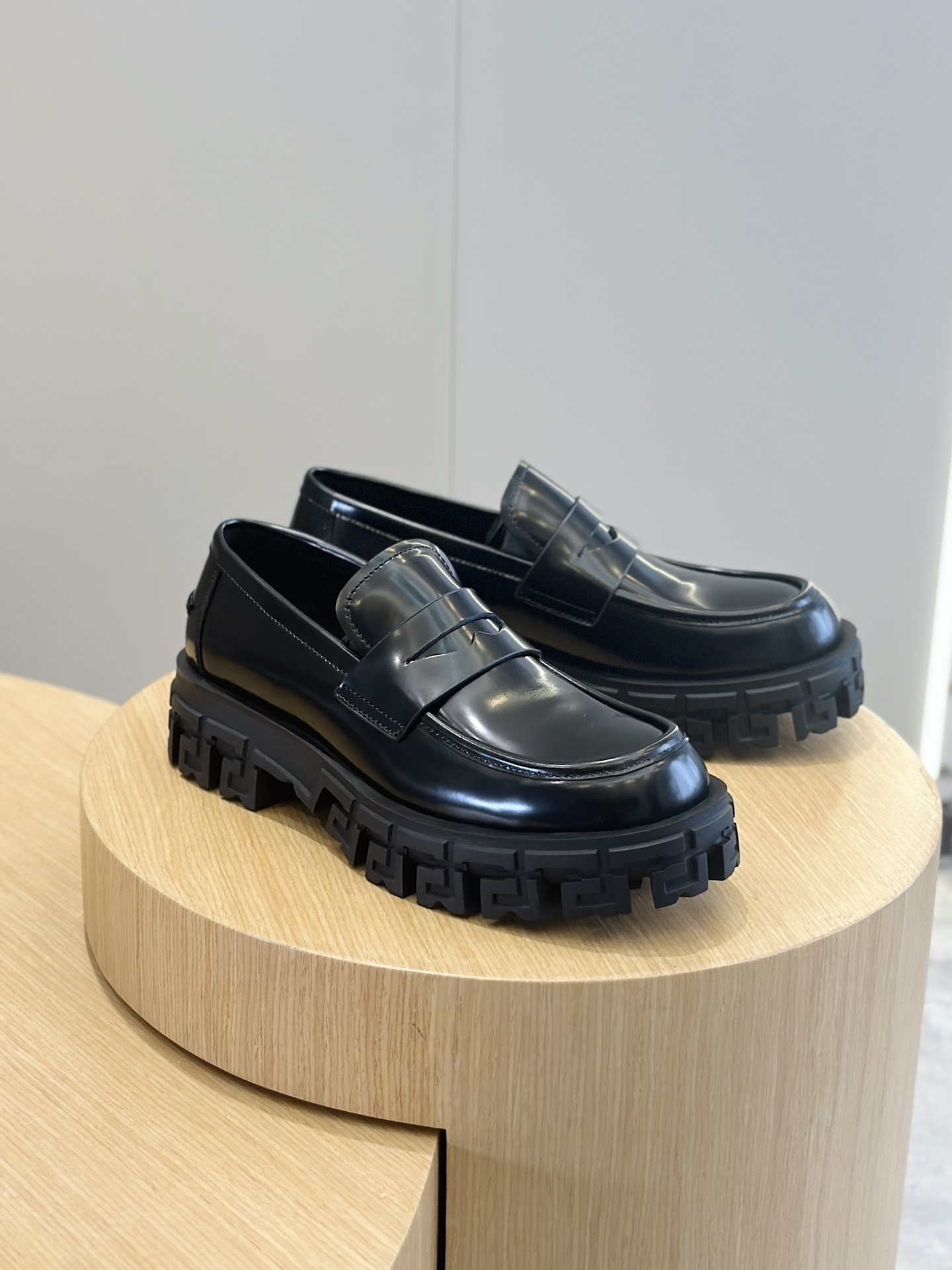 Versace Male Loafers Cow Leather S