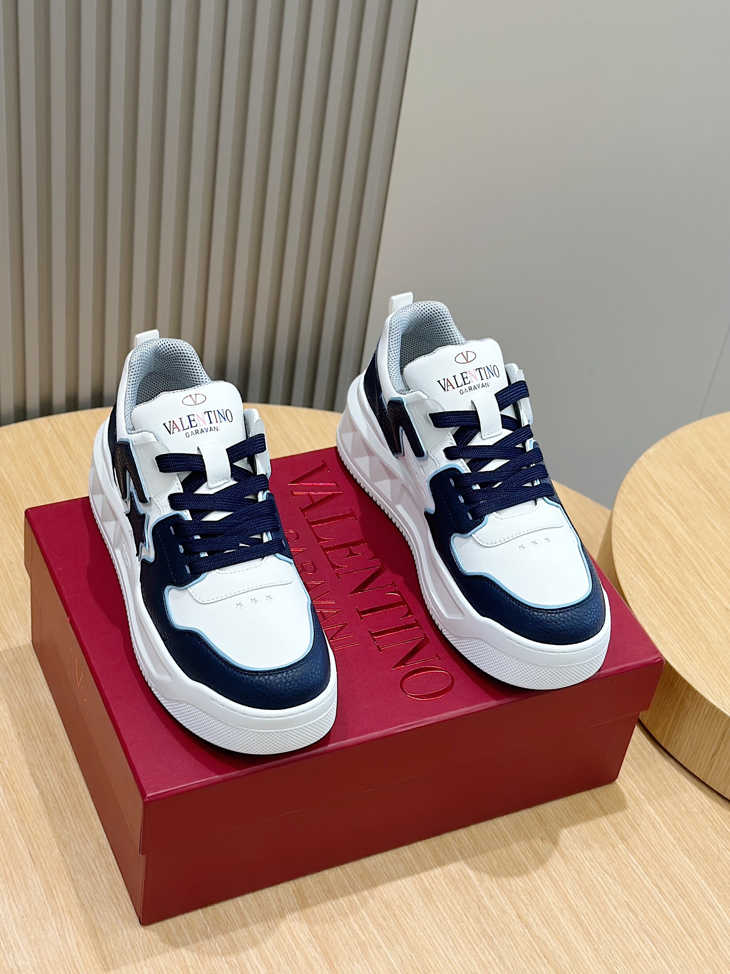 Male Sneakers L-s