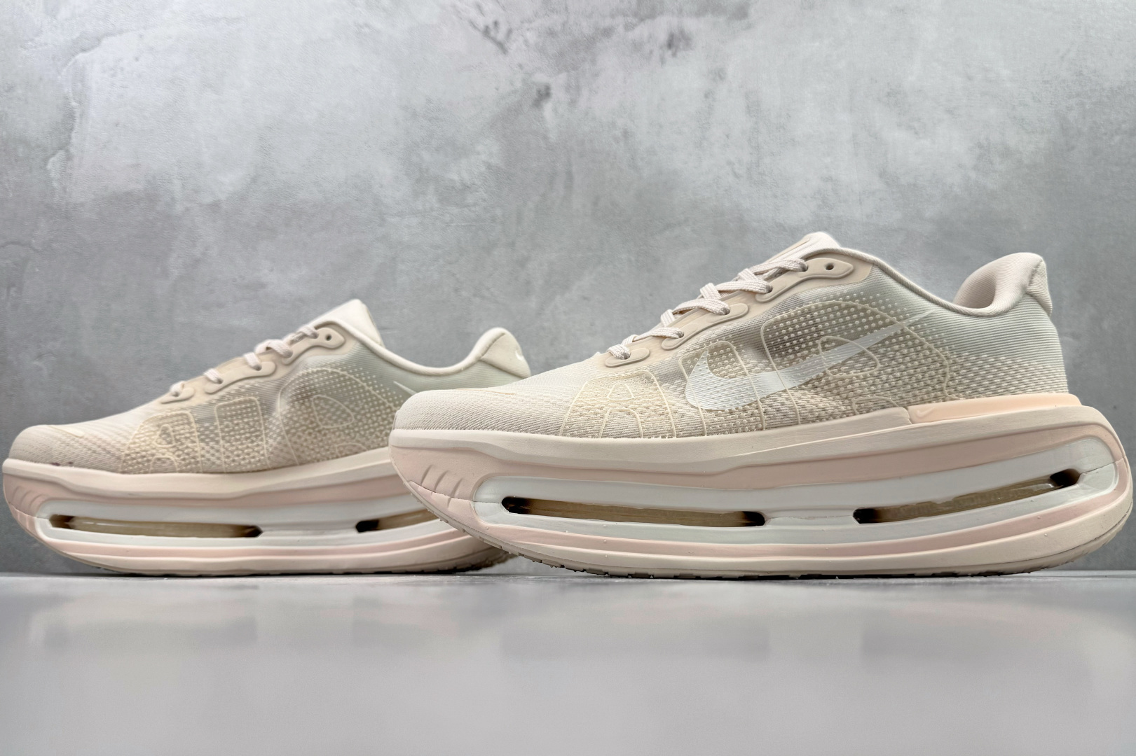 Basic Shoes White M