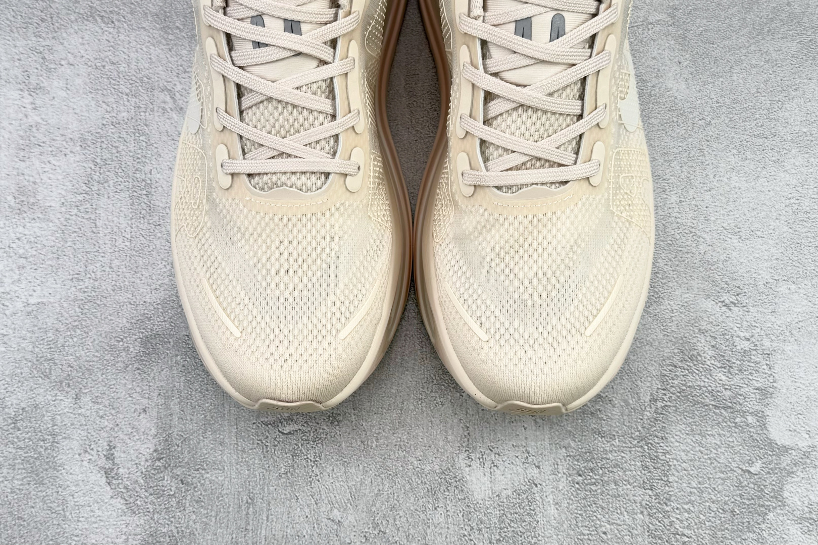 Basic Shoes White M