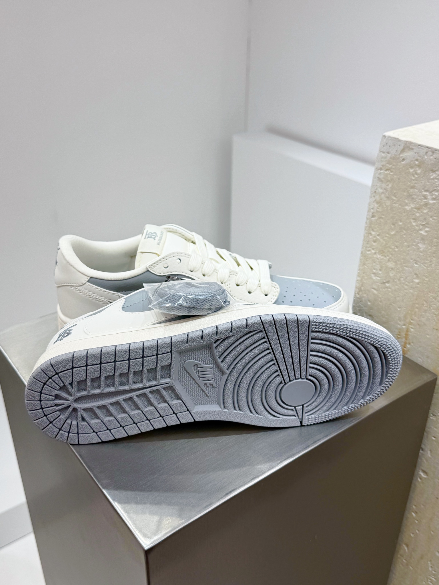 Adidas Jordan Nike Basic Shoes M-l-s