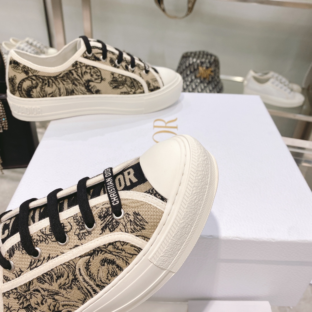 Basic Shoes L-s