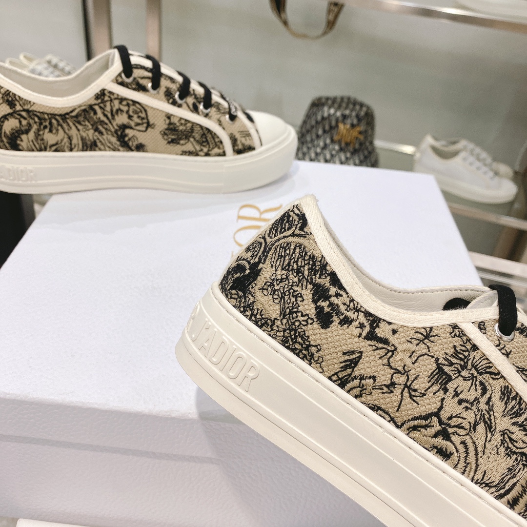 Basic Shoes L-s