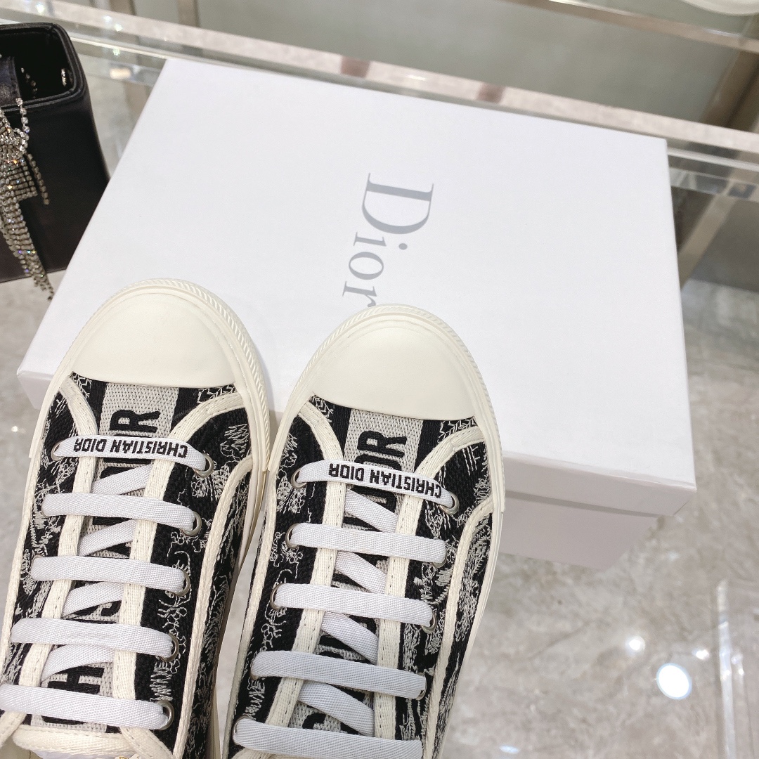 Basic Shoes L-s