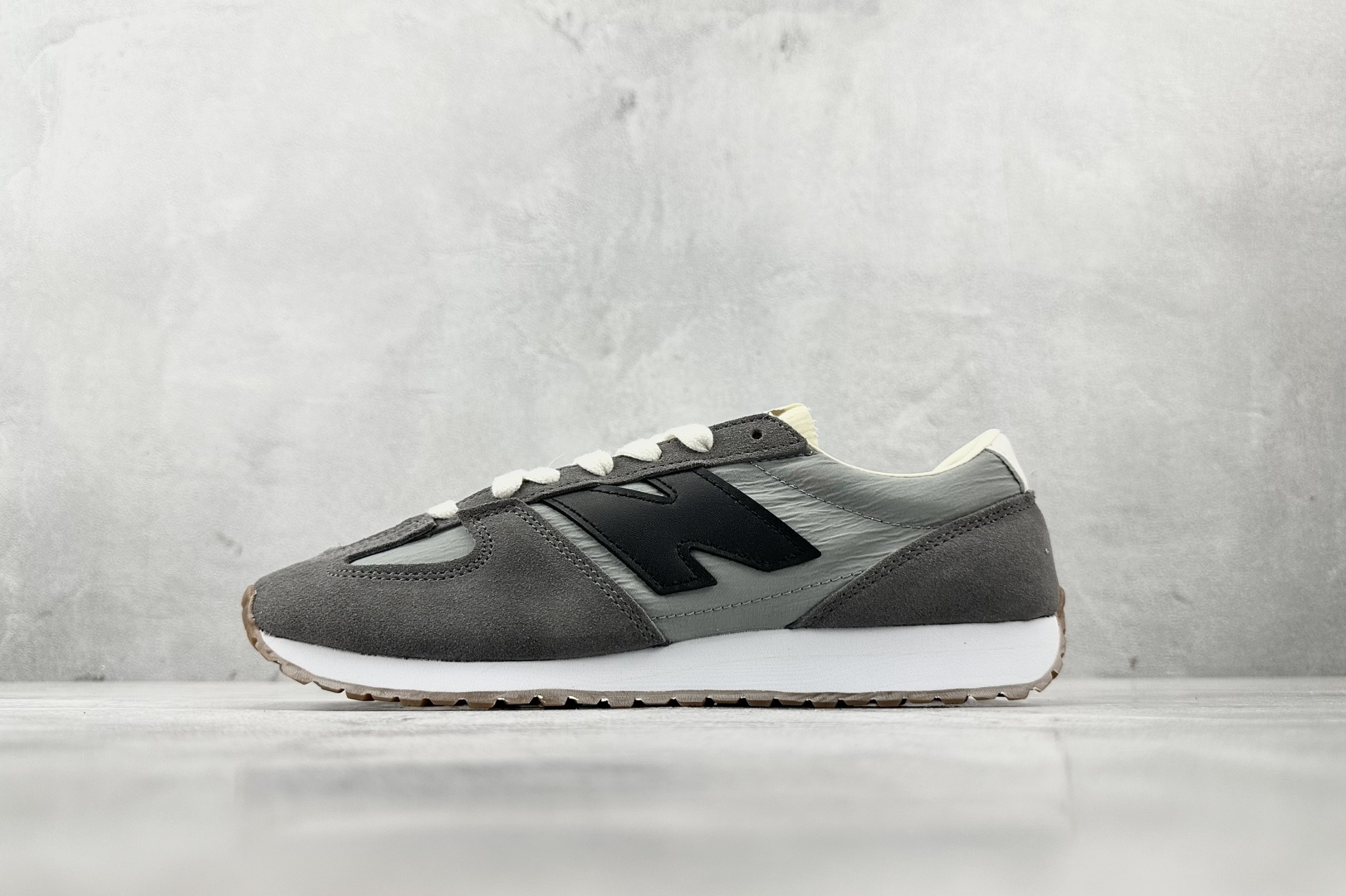 New Balance Basic Shoes L