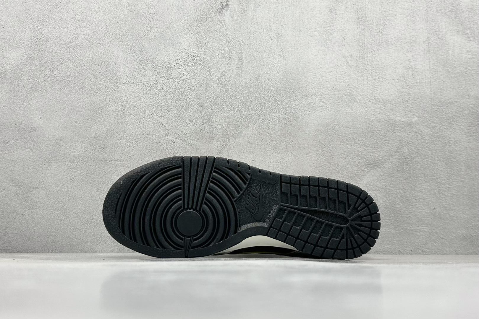 Nike Board Shoes L-s