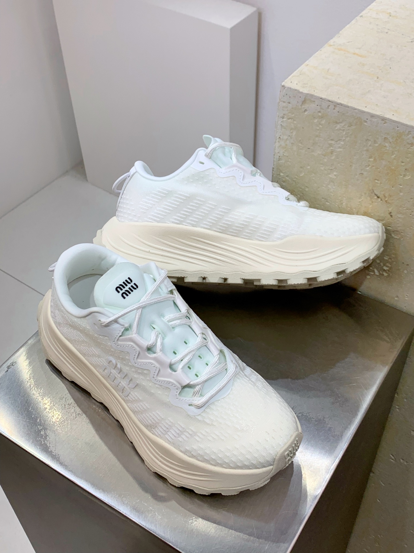 Miu Miu Sneakers M