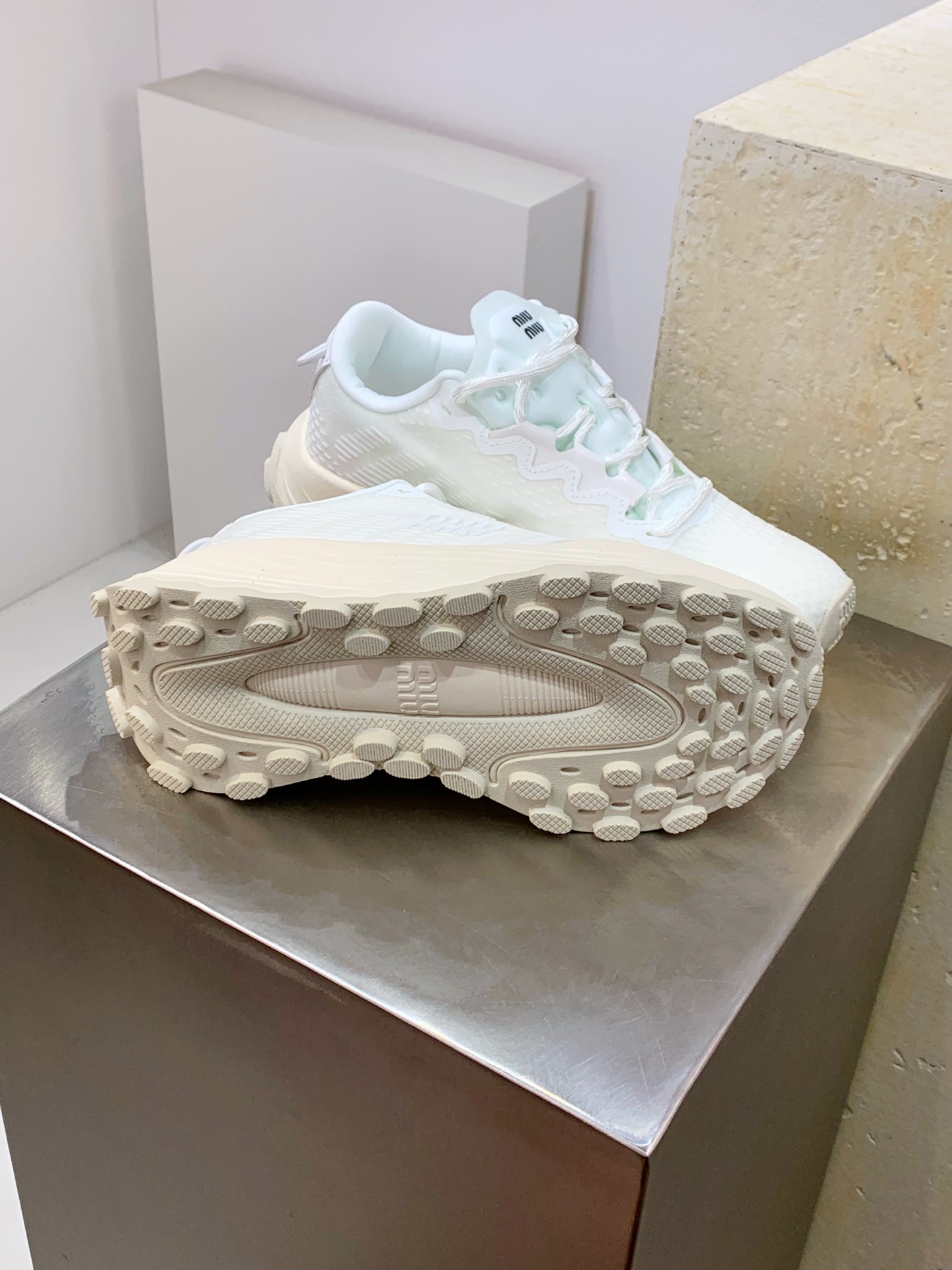 Miu Miu Sneakers M