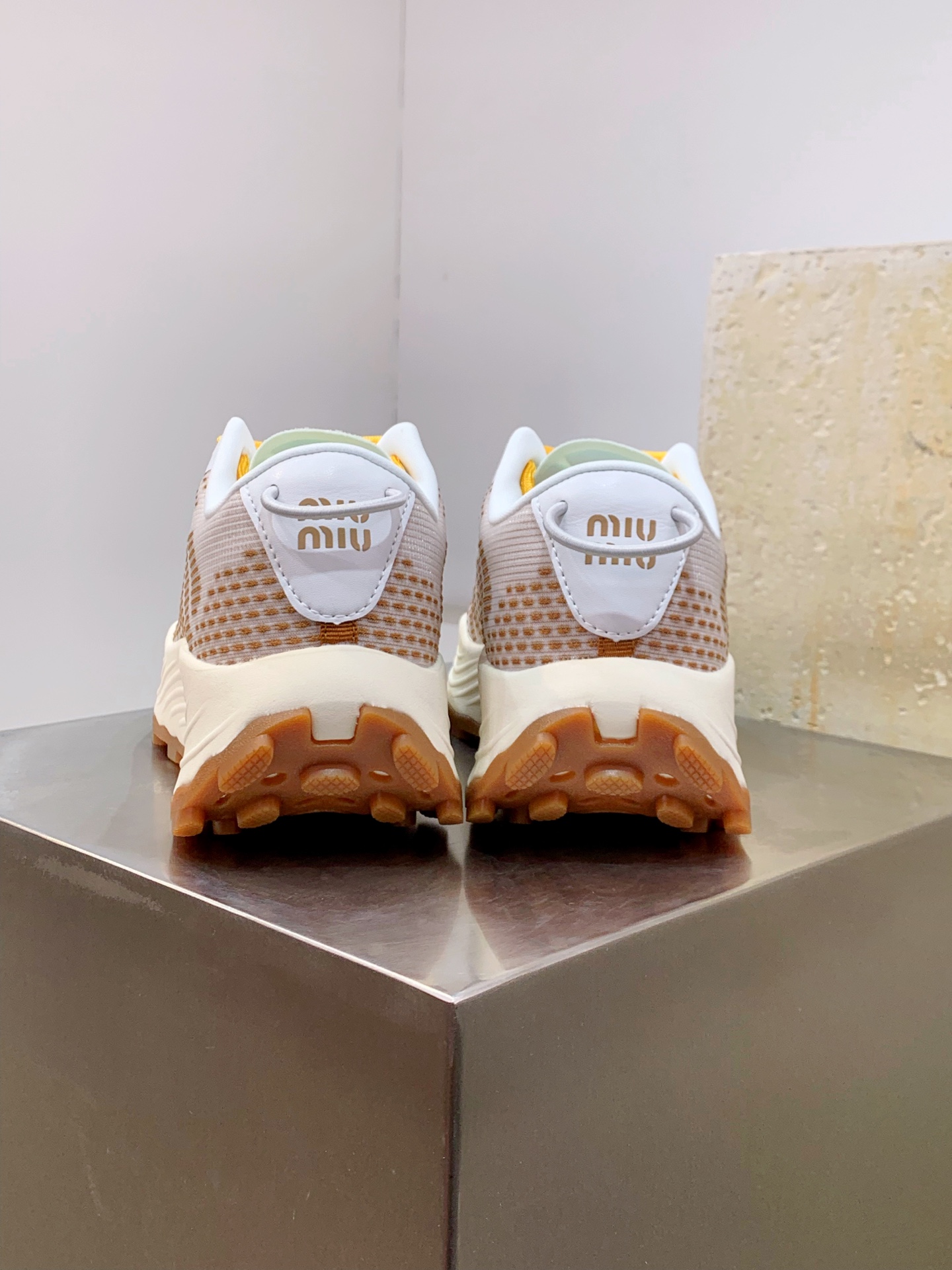 Miu Miu Sneakers M