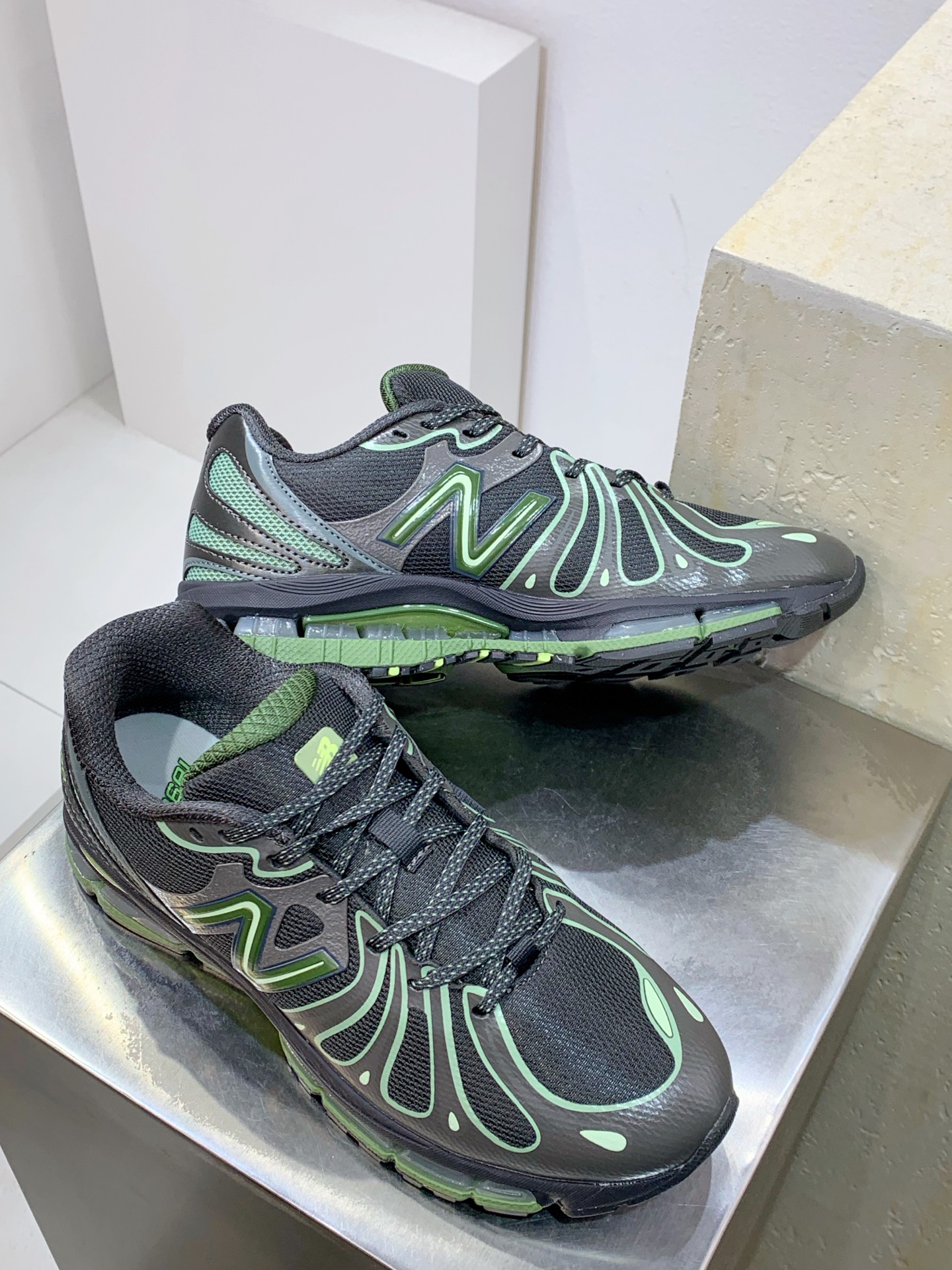 New Balance Running Shoes L-s
