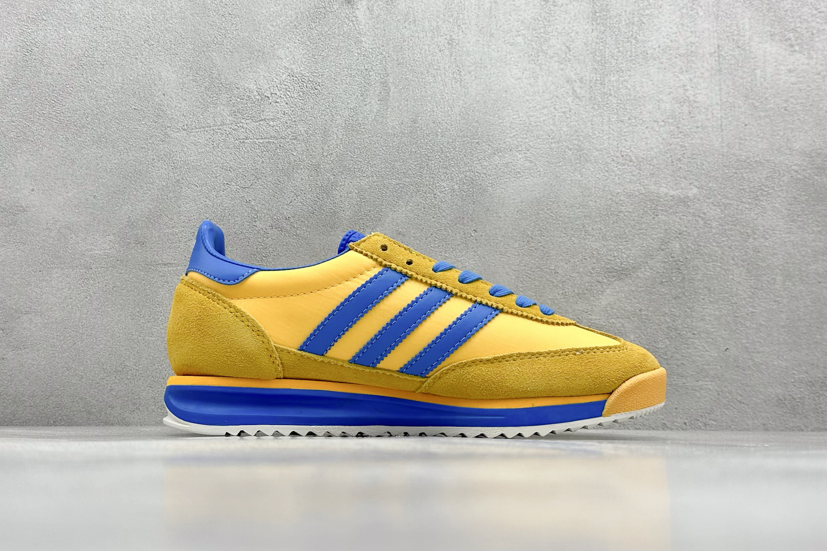 Adidas Board Shoes L-s