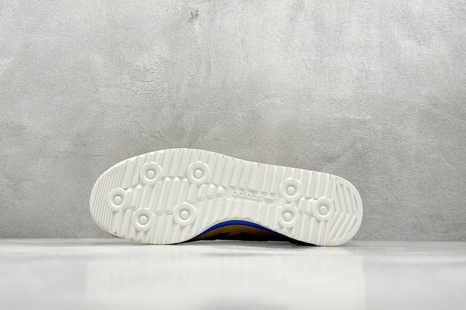 Adidas Board Shoes L-s