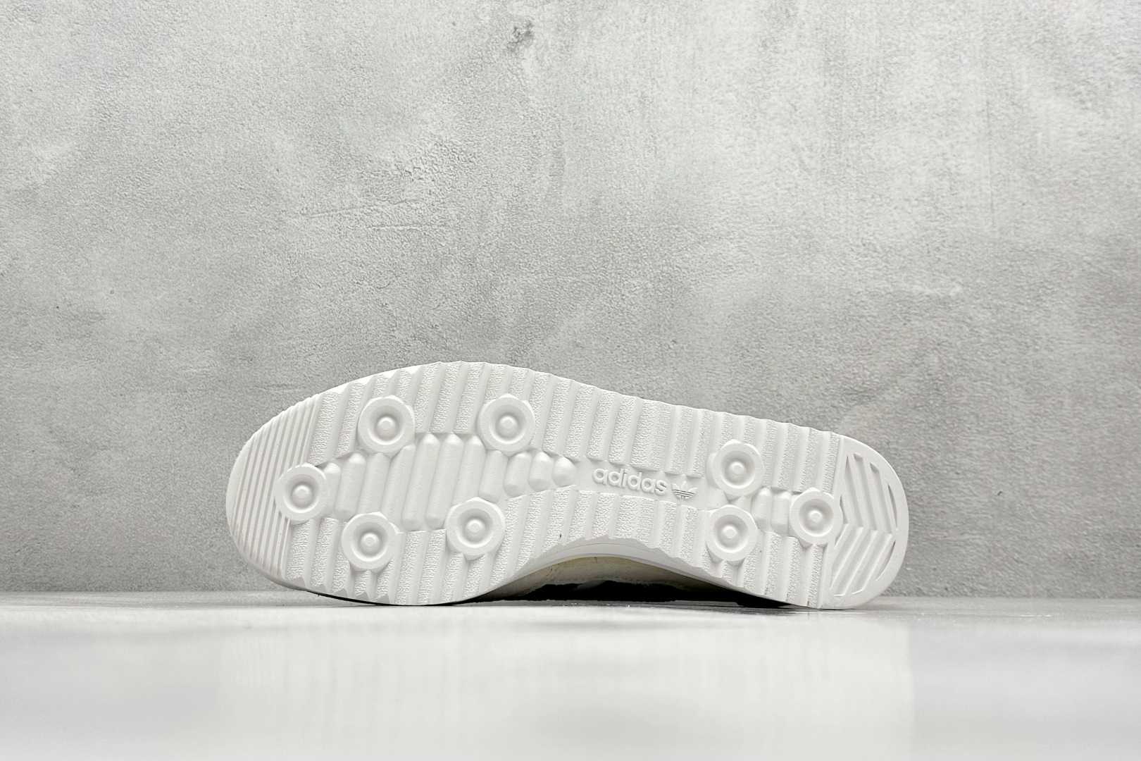 Adidas Board Shoes L-s