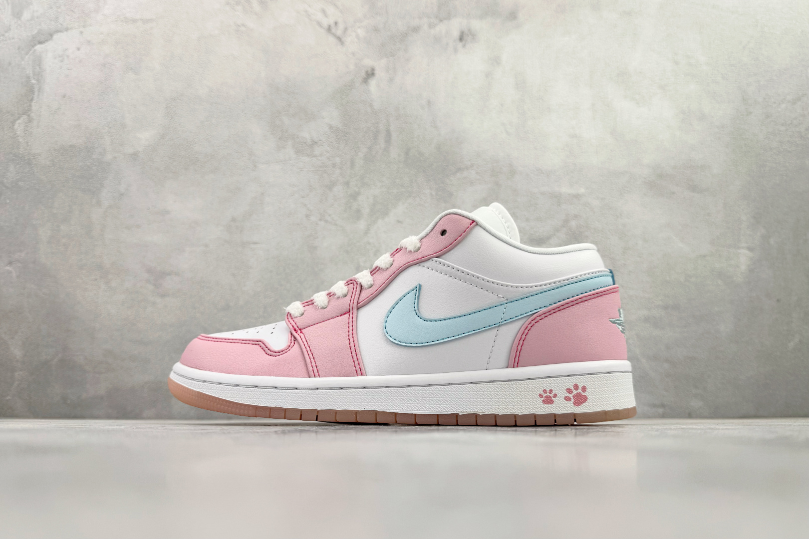 Jordan Nike Basic Shoes L