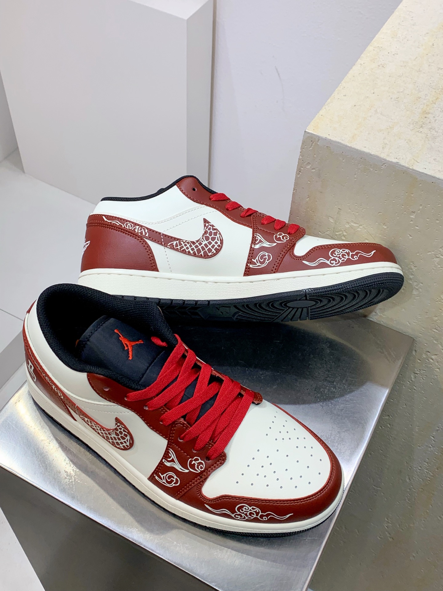 Jordan Nike Board Shoes L-s