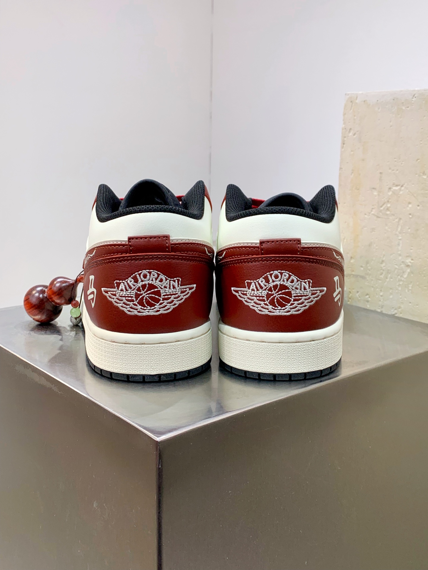 Jordan Nike Board Shoes L-s