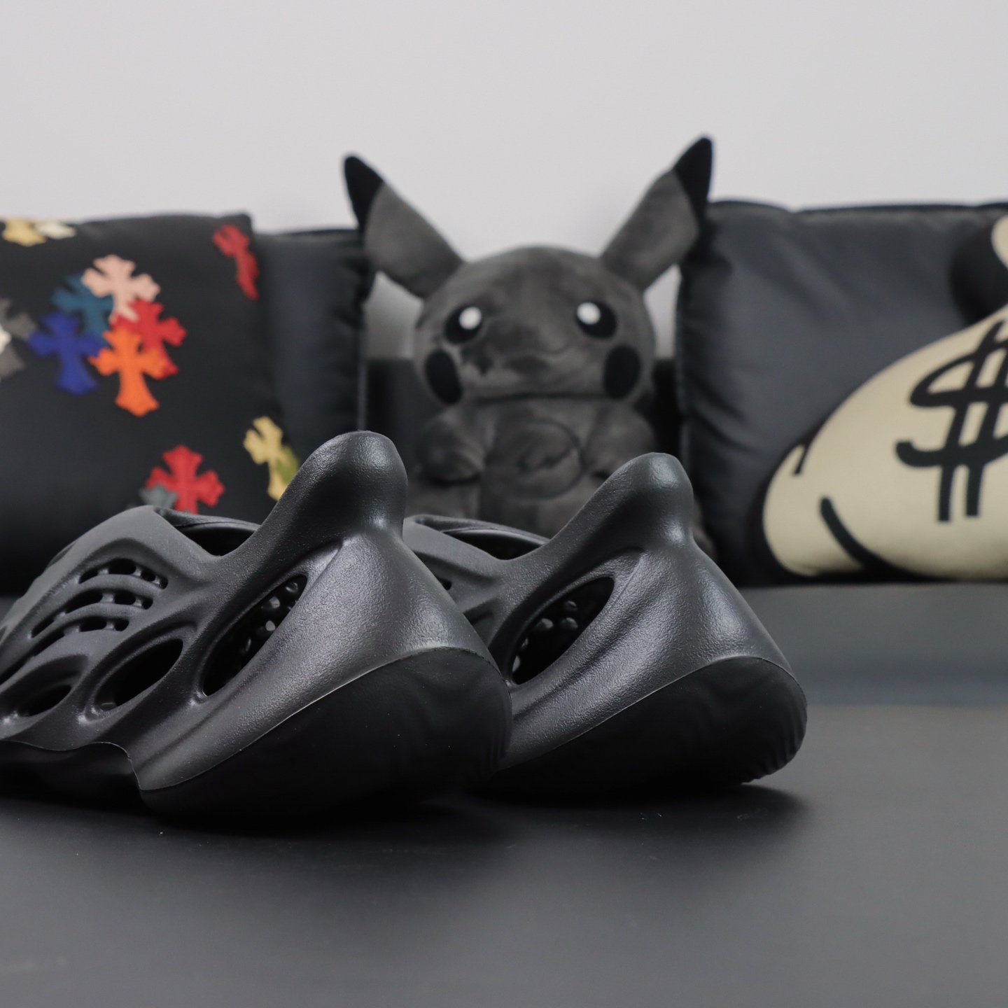 Crocs Yeezy Basic Shoes Black M