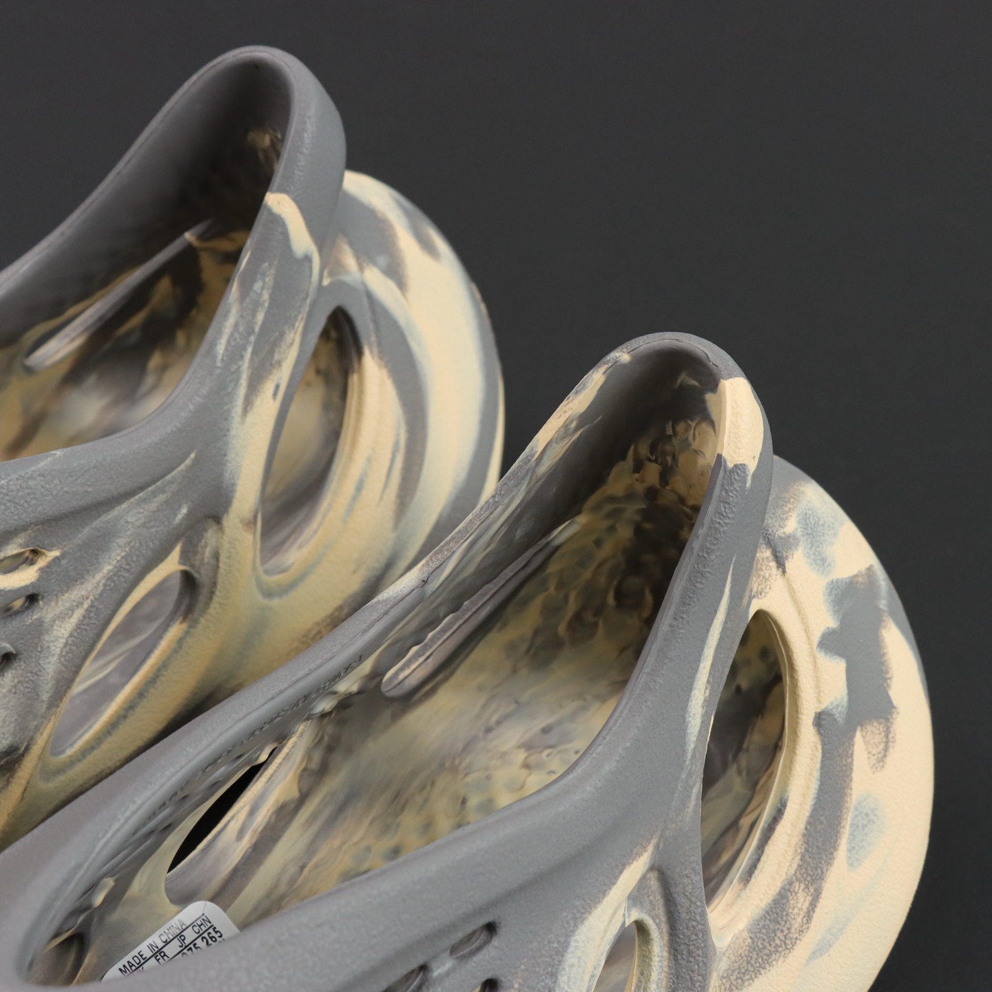 Crocs Yeezy Basic Shoes M