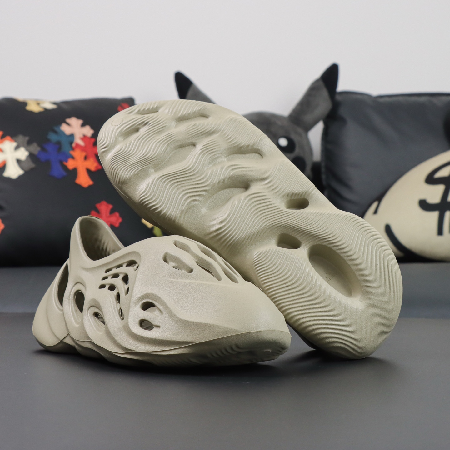 Crocs Yeezy Basic Shoes Brown M