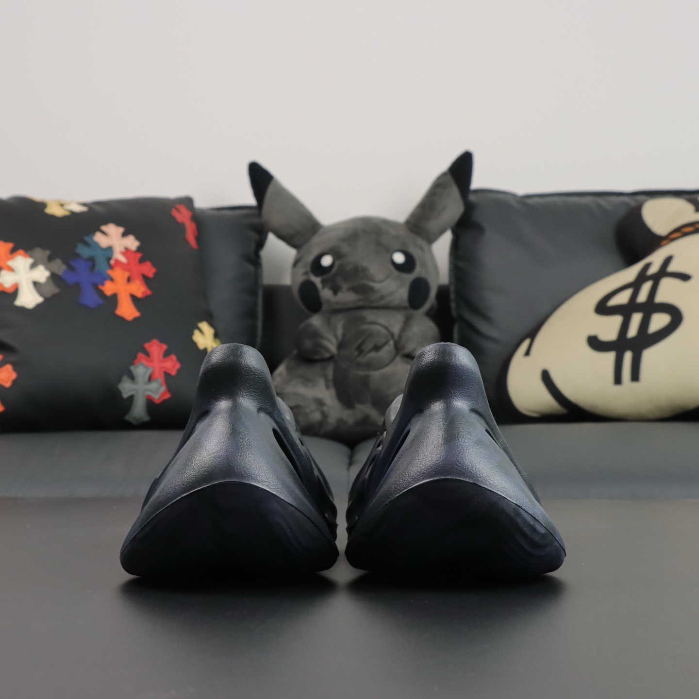 Crocs Yeezy Basic Shoes M