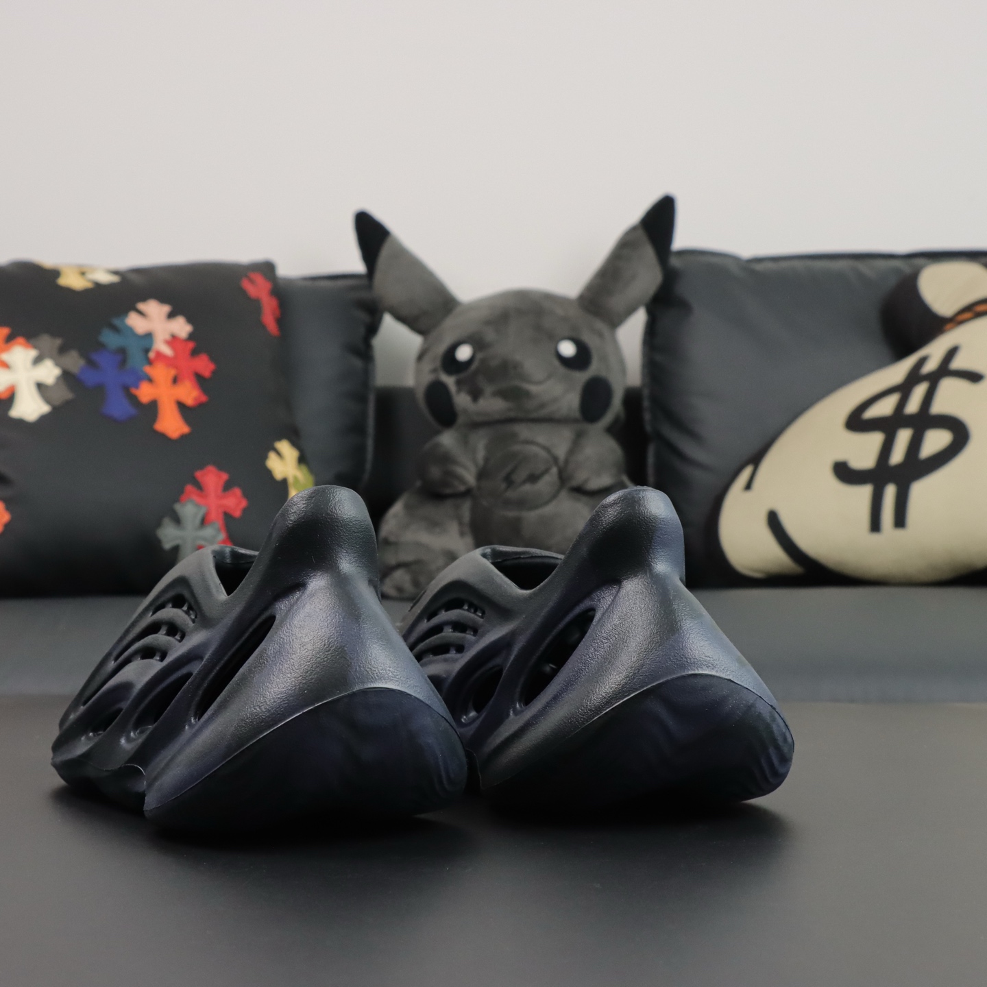 Crocs Yeezy Basic Shoes M