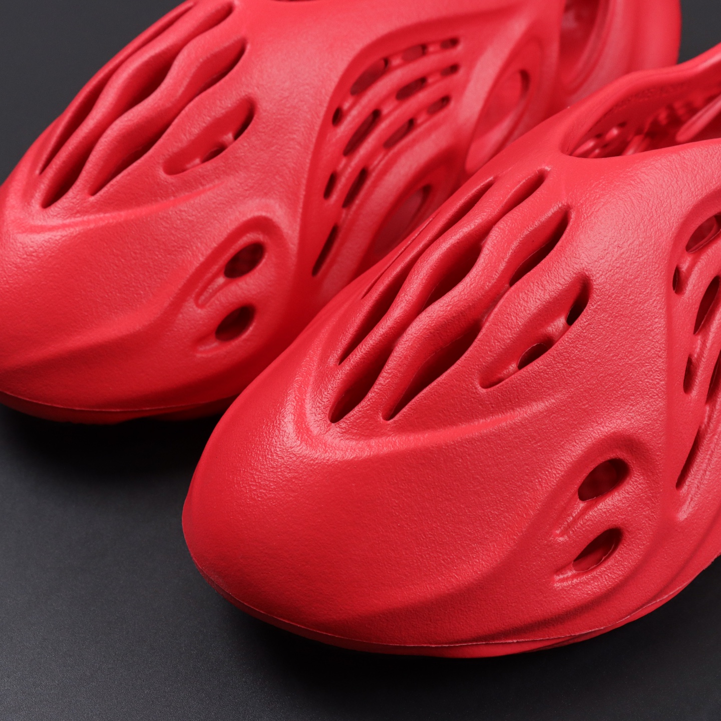 Crocs Yeezy Basic Shoes Red M