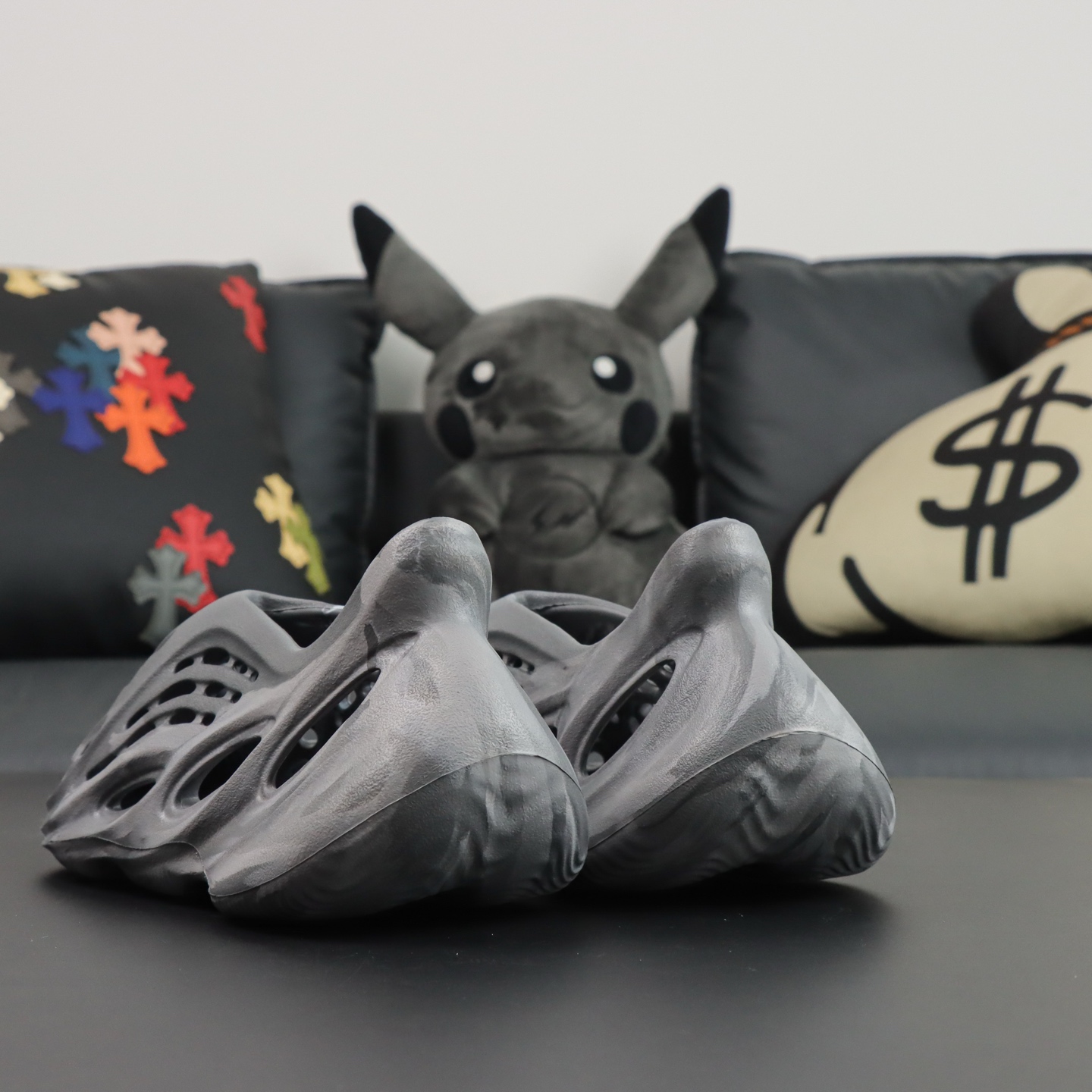 Crocs Yeezy Basic Shoes M