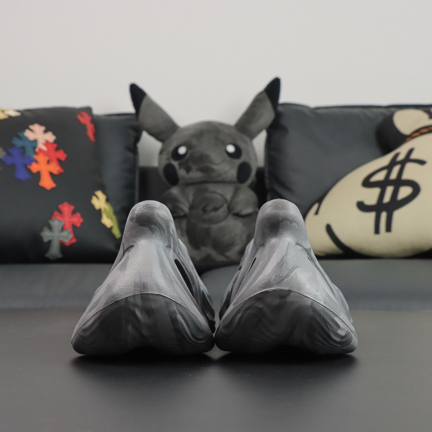 Crocs Yeezy Basic Shoes M