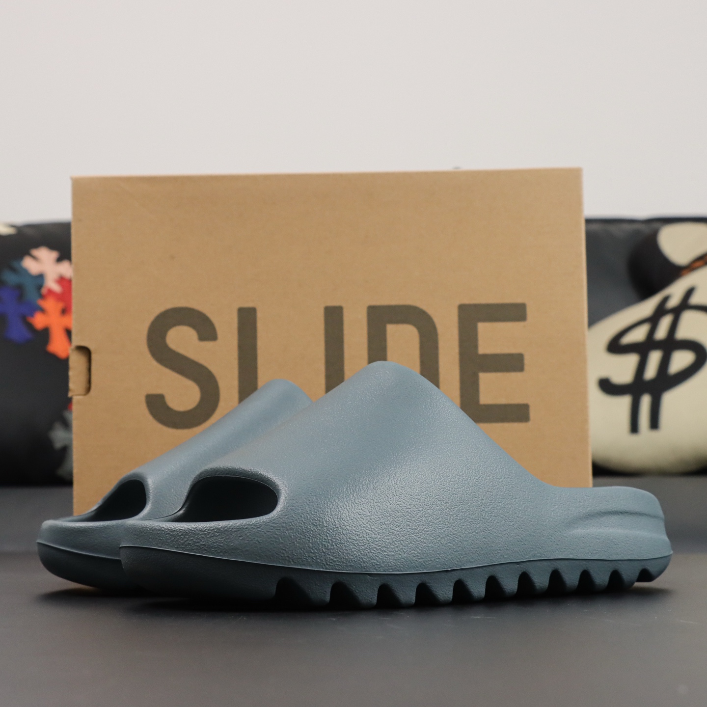 Yeezy Slippers L-s