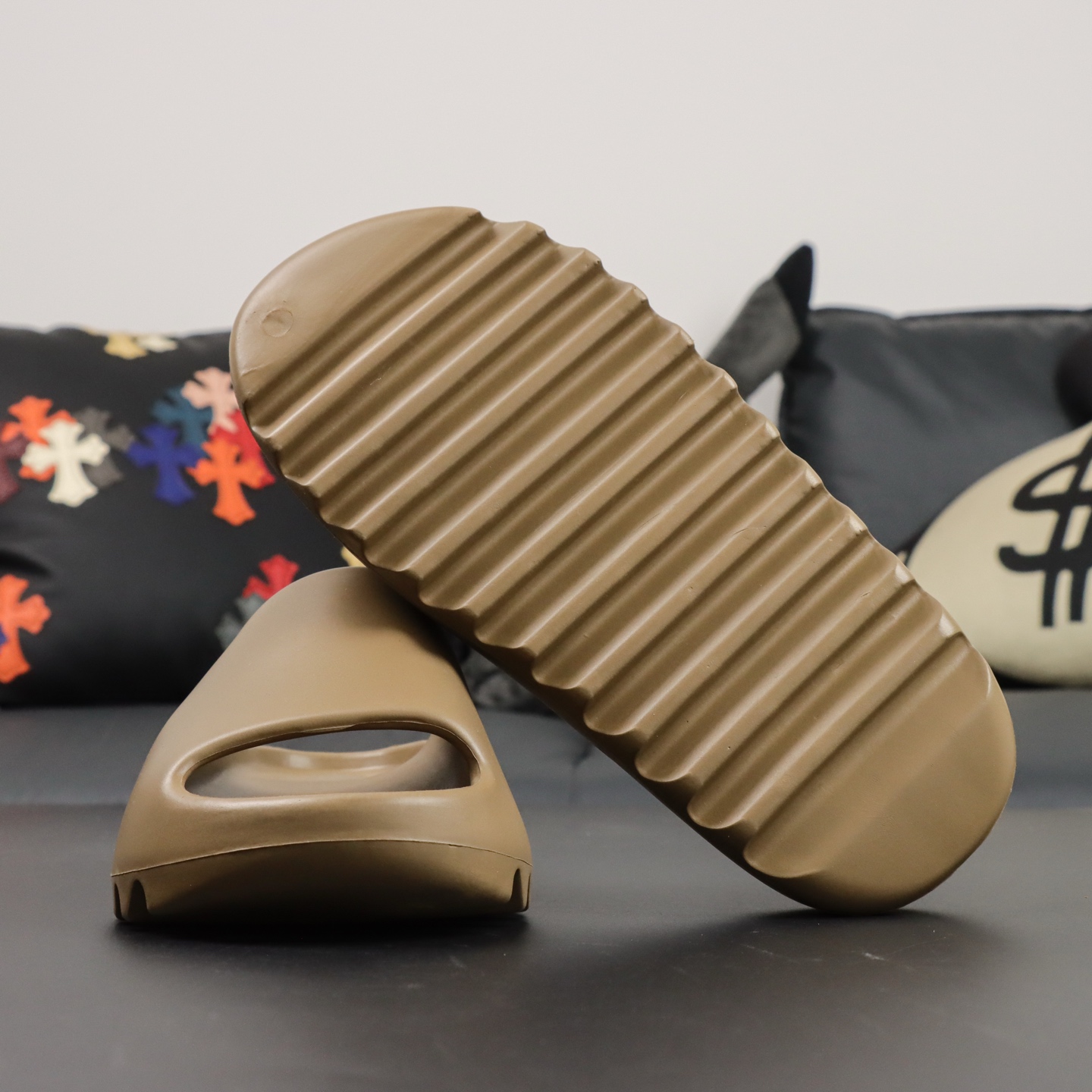 Yeezy Slippers Brown L-s