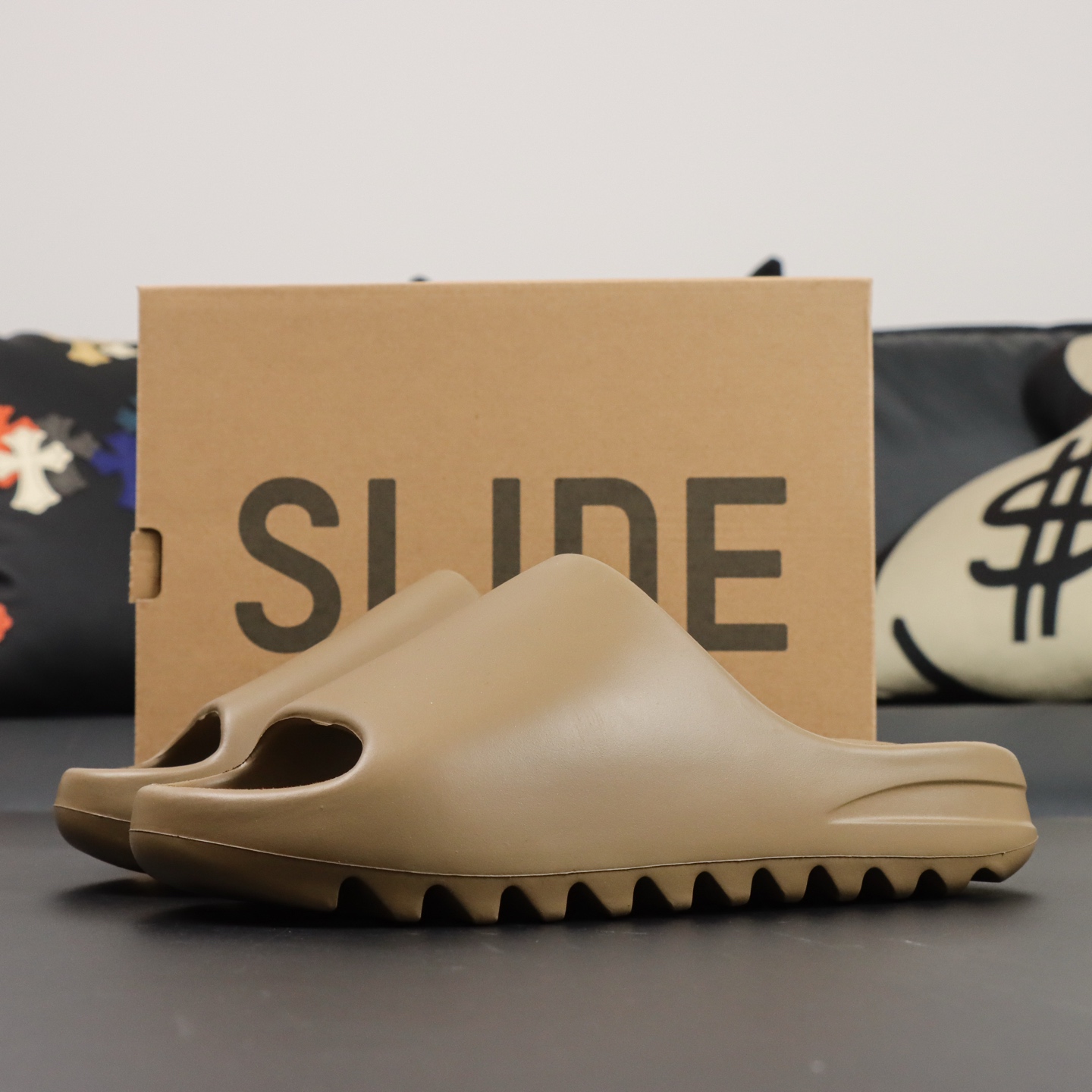 Yeezy Slippers Brown L-s