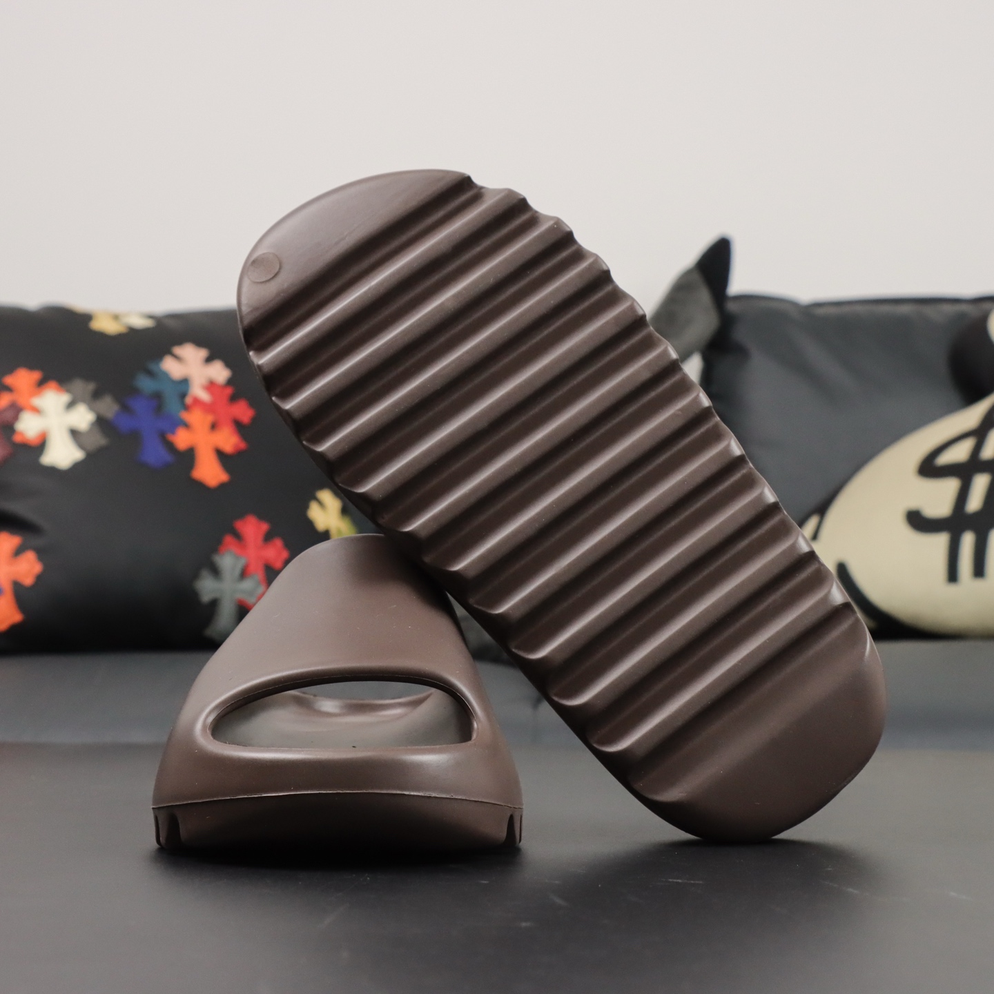 Yeezy Slippers Brown L-s