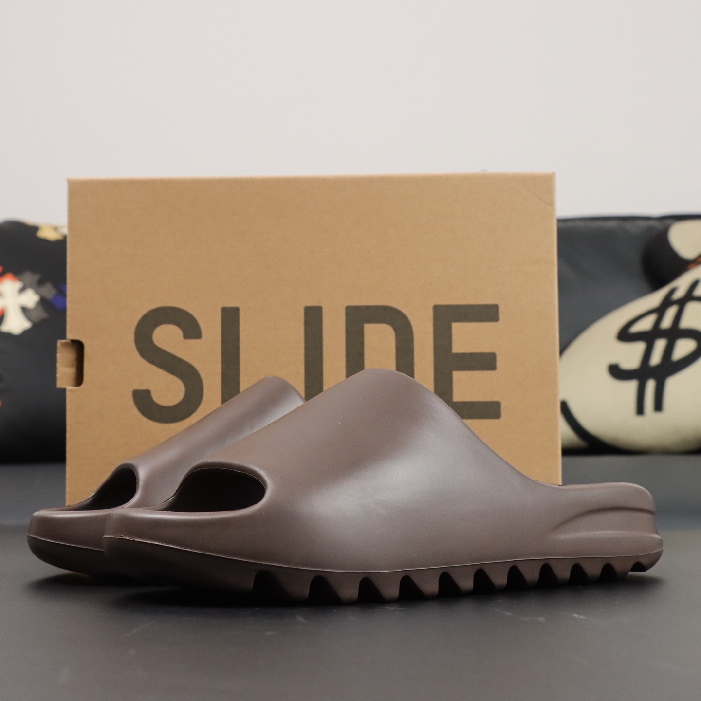 Yeezy Slippers Brown L-s